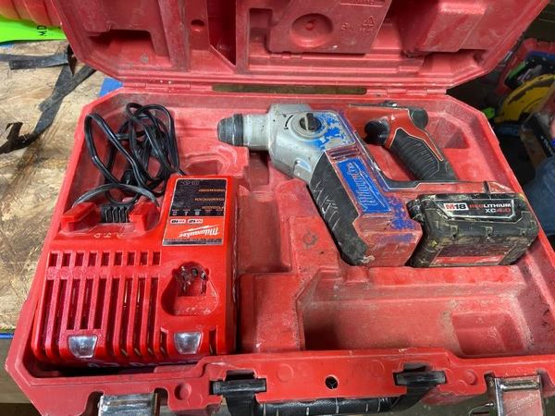 Milwaukee Cordless Hammer Drill, with Milwaukee Charger M12 M18, with RedLithium XC 4.0 Battery & - Image 6 of 10