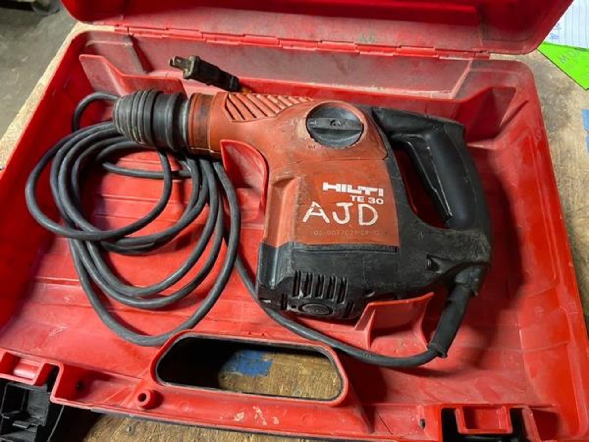 HILTI Rotary Hammer Drill, M/N TE 30, with Power Cord & Hard Case (LOCATED IN MONROEVILLE, PA) - Image 6 of 8