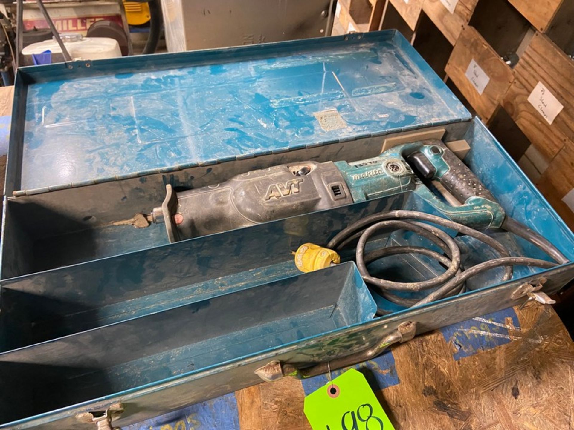 Makita AVT Sawzall Power Tool, S/N 13570, with Power Cord & Hard Case (LOCATED IN MONROEVILLE, PA)
