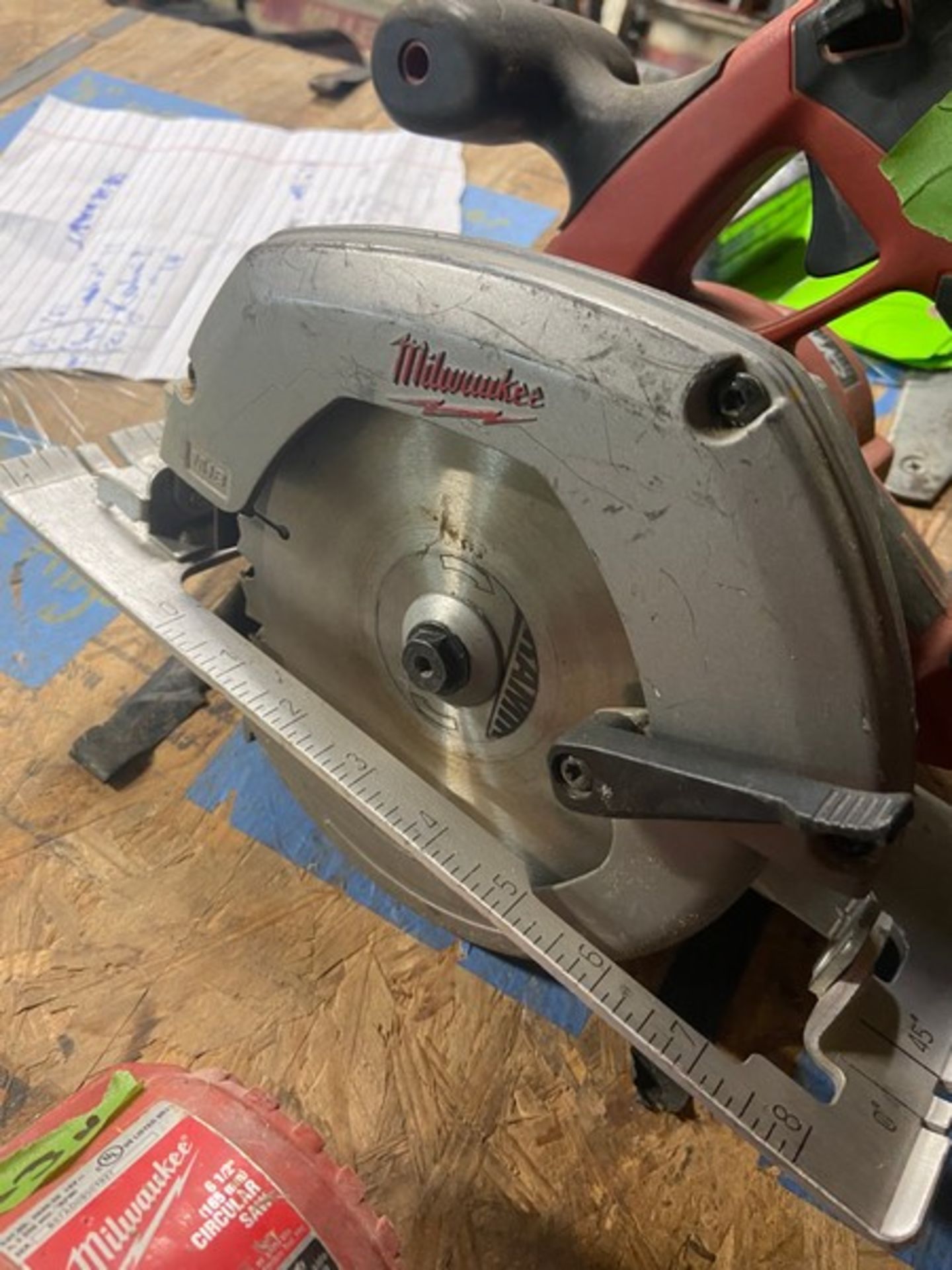 Milwaukee 6-1/2” Circular Saw, with M18 RedLithium XC 4.0 Battery (LOCATED IN MONROEVILLE, PA) - Image 4 of 6