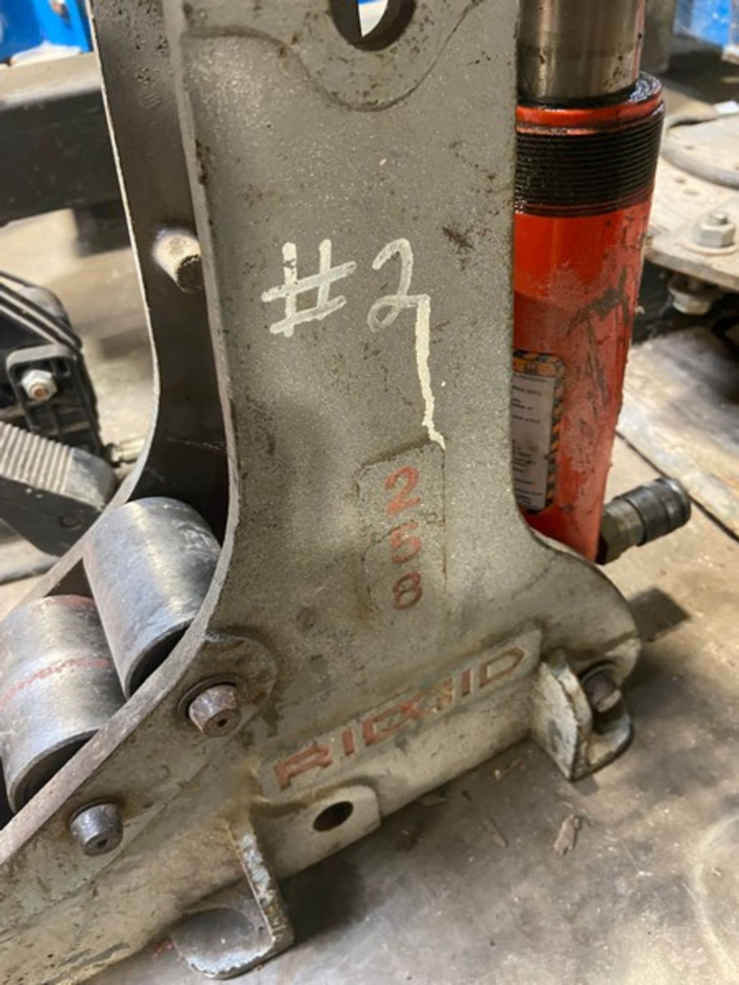 Ridgid 258 Pipe Cutter (LOCATED IN MONROEVILLE, PA)(RIGGING, LOADING, & SITE MANAGEMENT FEE: $100. - Bild 5 aus 6