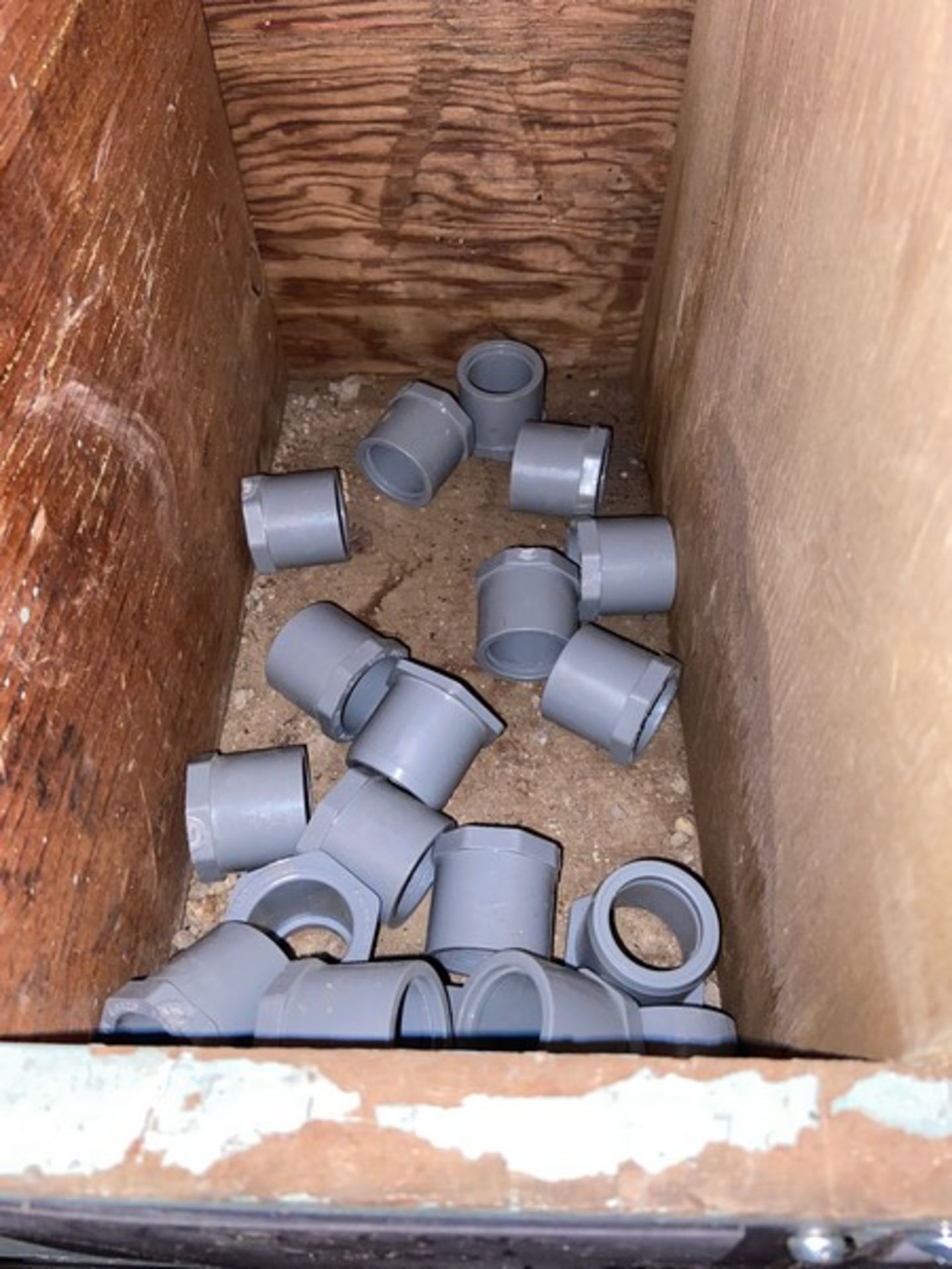 (28) CPVC SCH 80 bushing 1 1/2”. 3/4; (4) 1 1/2”. 1”; 1 1/2” x 1 1/4” (Bin:Q7) (LOCATED IN - Image 8 of 13