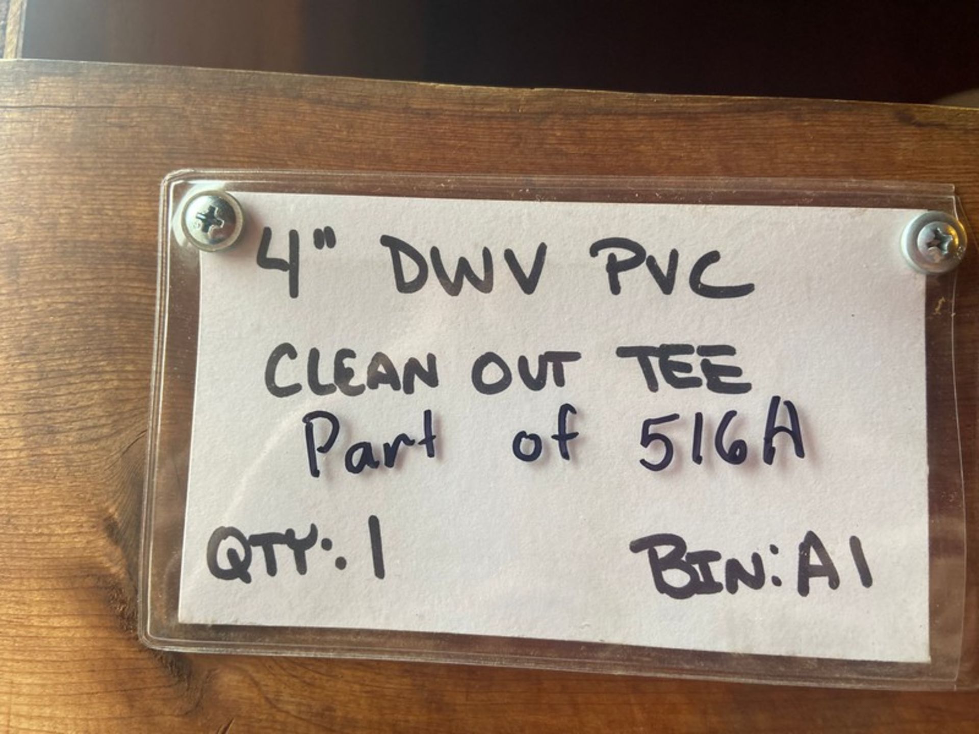 (2) 4” DWV PVC Combo (Bin: A1); Includes 4” DWV PVC Clean Out Tee (Bin:A1) (LOCATED IN - Bild 5 aus 9