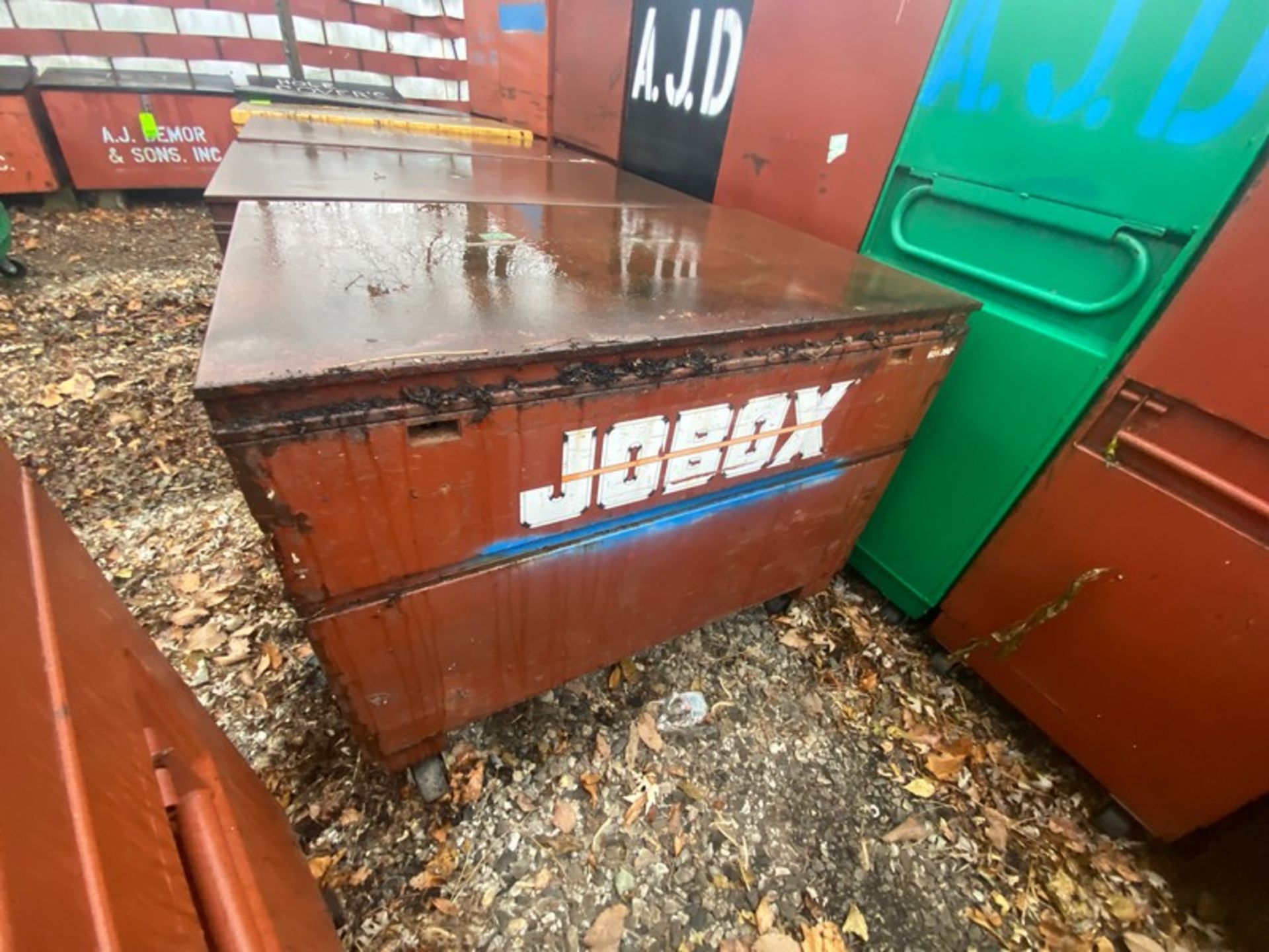 Jobox Gang Box, with Hinge Lid, Overall Dims.: Aprox. 50” L x 32” W x 34” H, Mounted on Wheels ( - Bild 4 aus 6