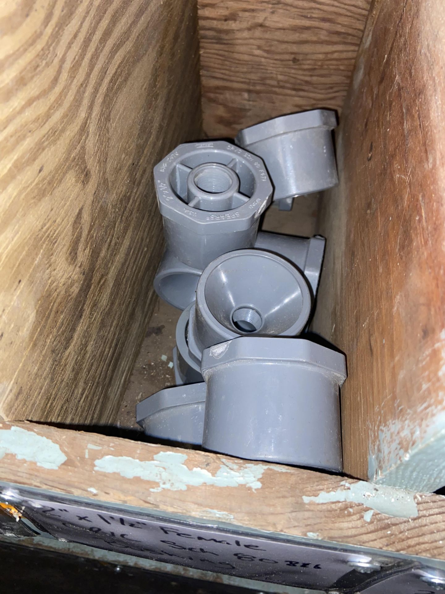 (18) 2”x1 1/2” Female CPVC Sch 80 Bushing(Bin:Q8) (LOCATED IN MONROEVILLE, PA)