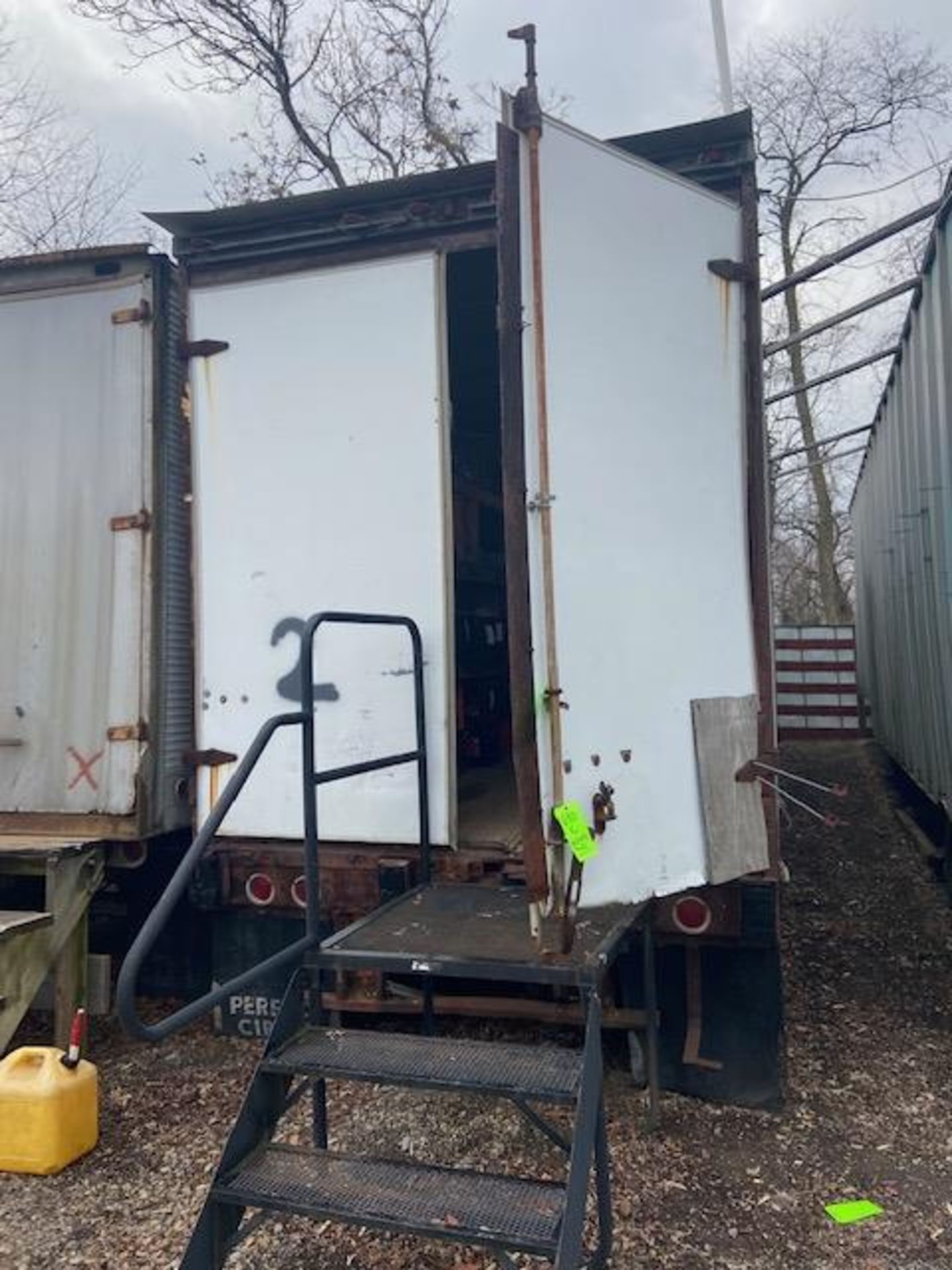 36 ft. Box Trailer (NOTE: Used for Storage) (TRAILER #2) (LOCATED IN MONROEVILLE, PA) - Image 8 of 8