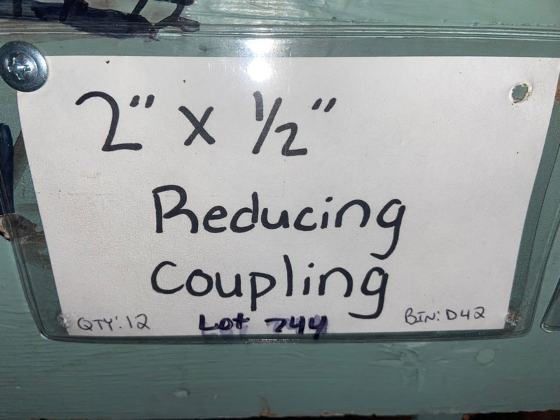 (12)2”x 1/2” Reducing Coupking (Bin:D42); (3) 2”x 3/4” Reducing Coupling (Bin:D43) (LOCATED IN - Bild 2 aus 4