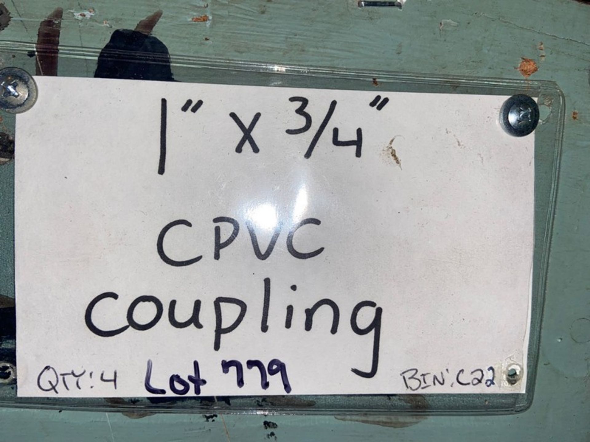 (4) 1/4”x 3/4” CPVC Coupling (Bin:C22); 2”x1 1/4” CPVC Bushing (Bin:C21) (LOCATED IN MONROEVILLE, - Bild 2 aus 4