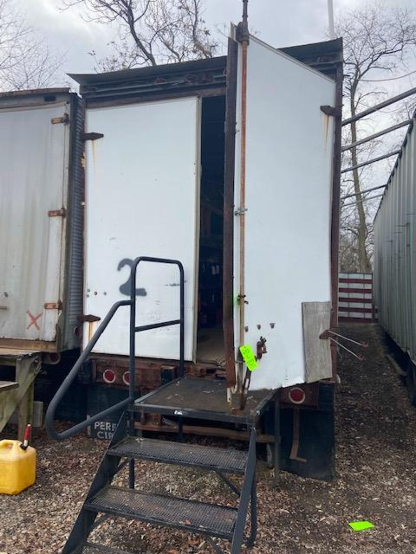 36 ft. Box Trailer (NOTE: Used for Storage) (TRAILER #2) (LOCATED IN MONROEVILLE, PA) - Image 6 of 8