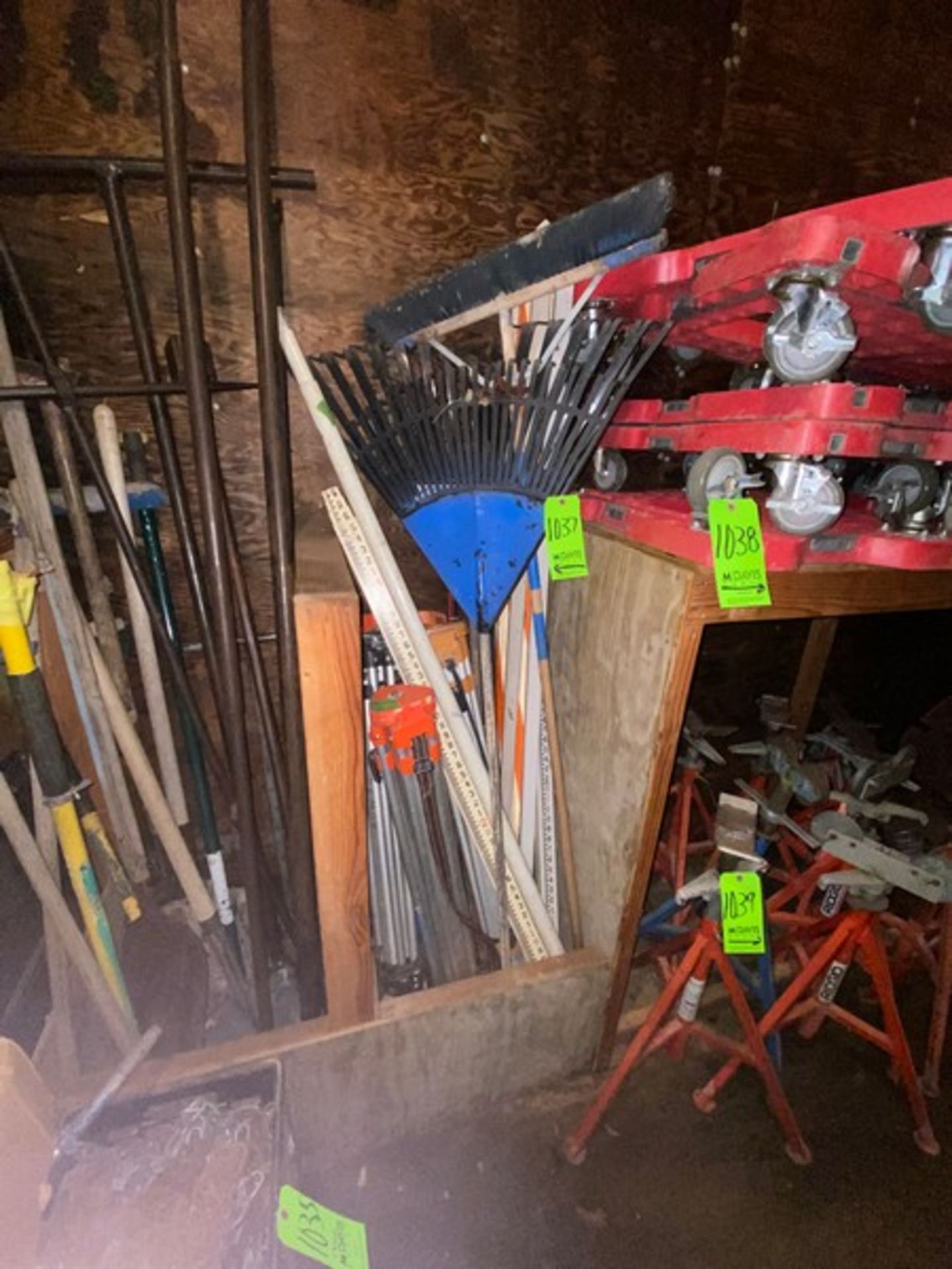 Lot of Assorted Brooms, Bushes, Rakes, & Squeegies (NOTE: Does Not Include Stand with Lasers) ( - Image 3 of 3