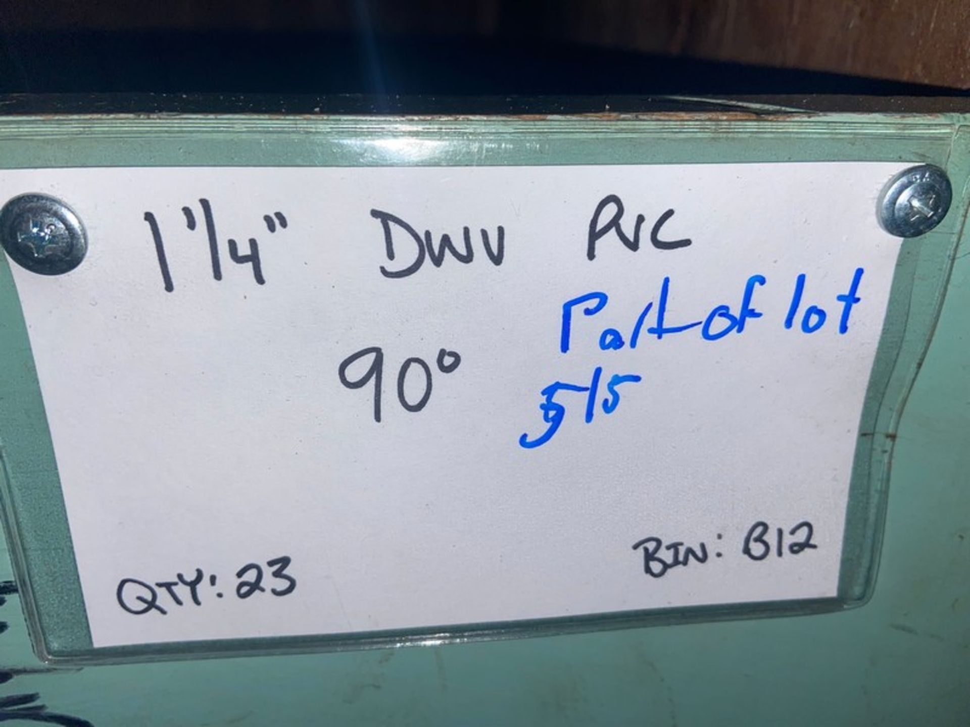 (6) 1 1/4’ DWV PVC 45’ (Bin: B12), Includes (23) 1 1/14’ DWV PVC 90’ (Bin: B12) (LOCATED IN - Bild 5 aus 8