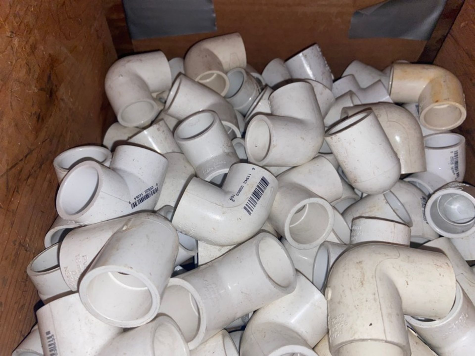 (59) 3/4 Pressure PVC 90’ (Bin:G4) (LOCATED IN MONROEVILLE, PA) - Bild 2 aus 6