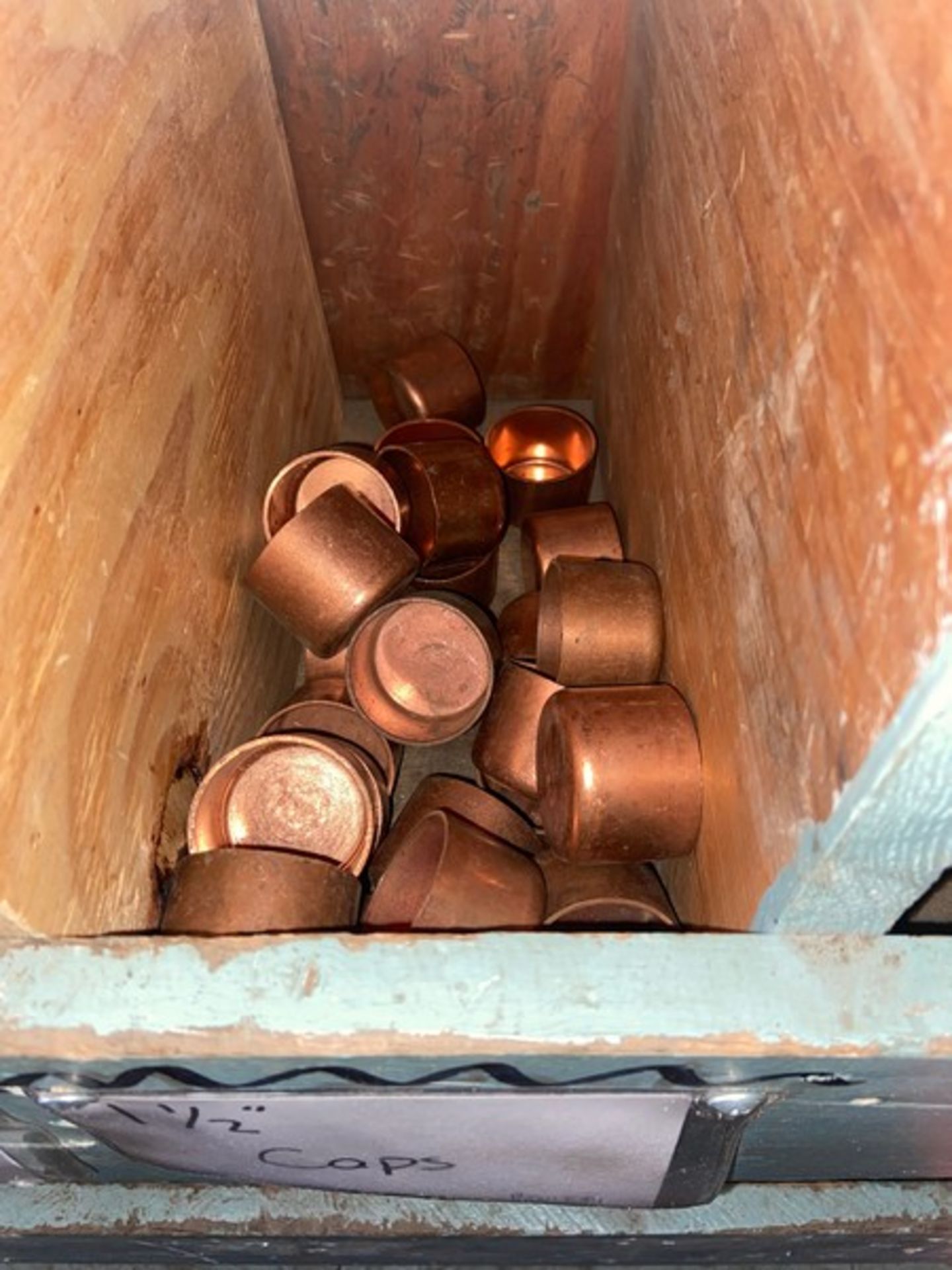 (24) 1 1/2” Caps (Bin:F34)(LOCATED IN MONROEVILLE, PA)