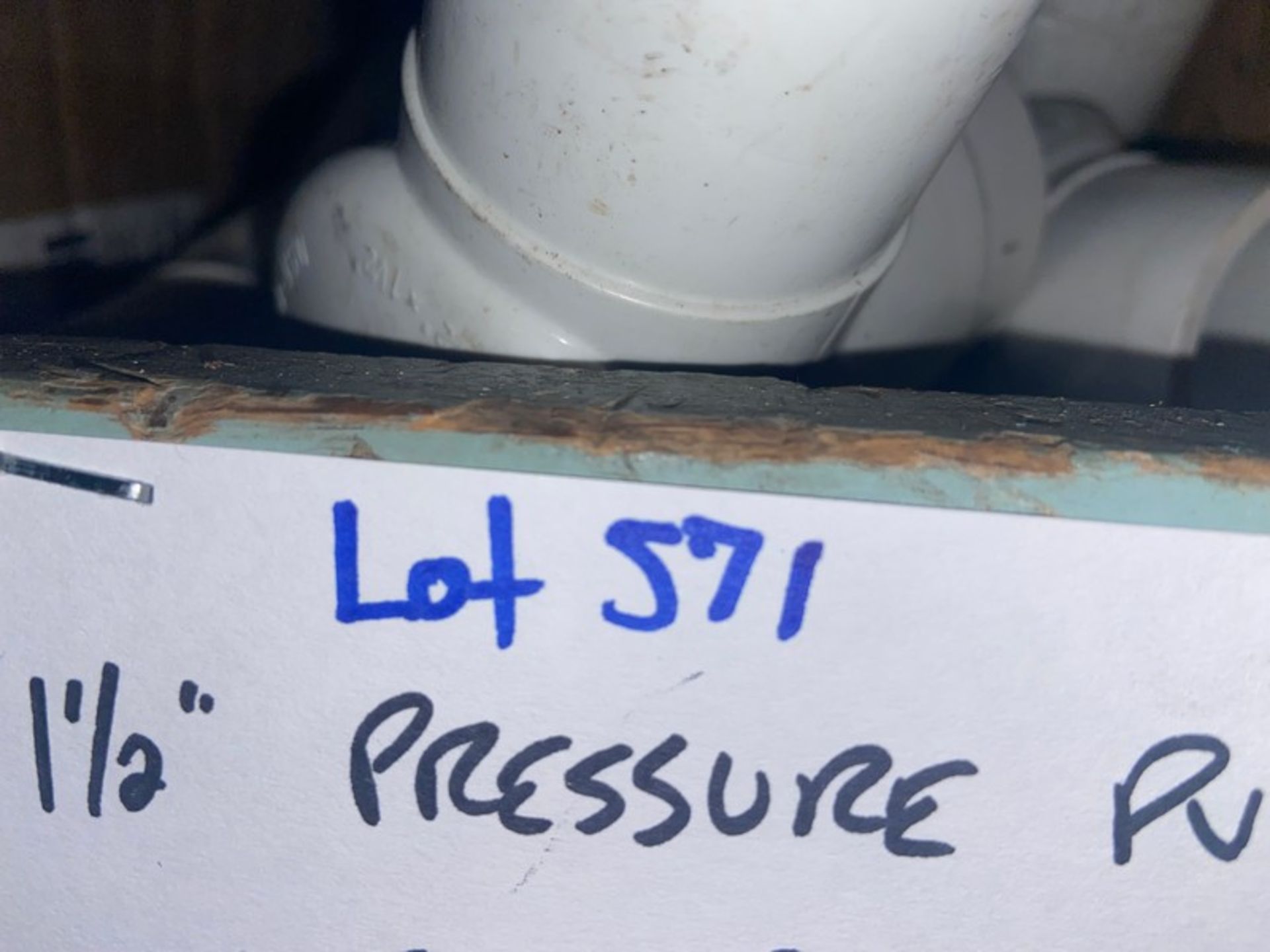 (17) 1-1/2" Pressure PVC Street 90' (Bin: H5); (29) 1-1/2" Pressure PVC 90' (Bin: H5) (LOCATED IN - Image 3 of 9