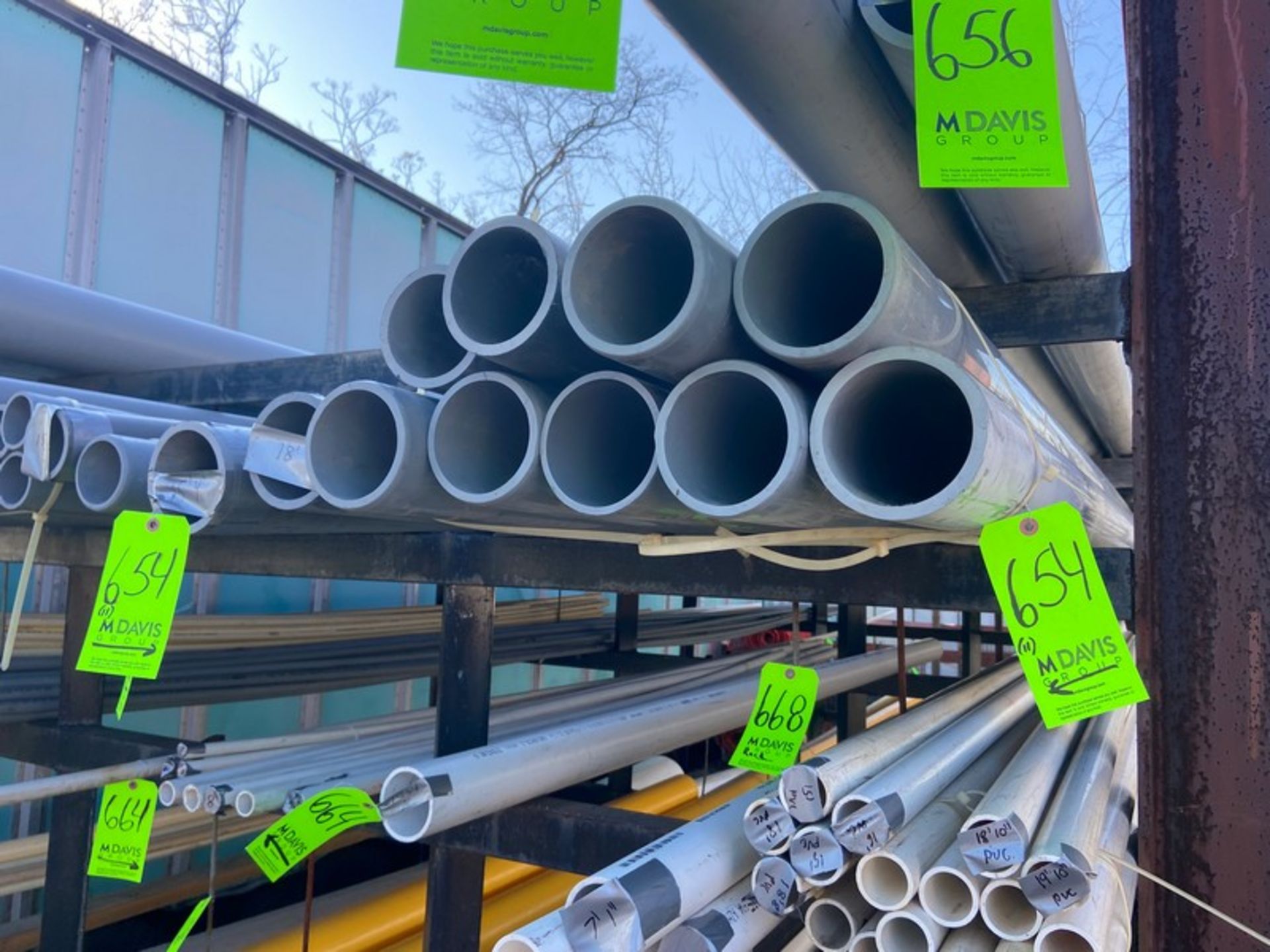 Straight Sections of PVC Pipe (RIGGING, LOADING, & SITE MANAGEMENT FEE: $25.00 USD) (LOCATED IN
