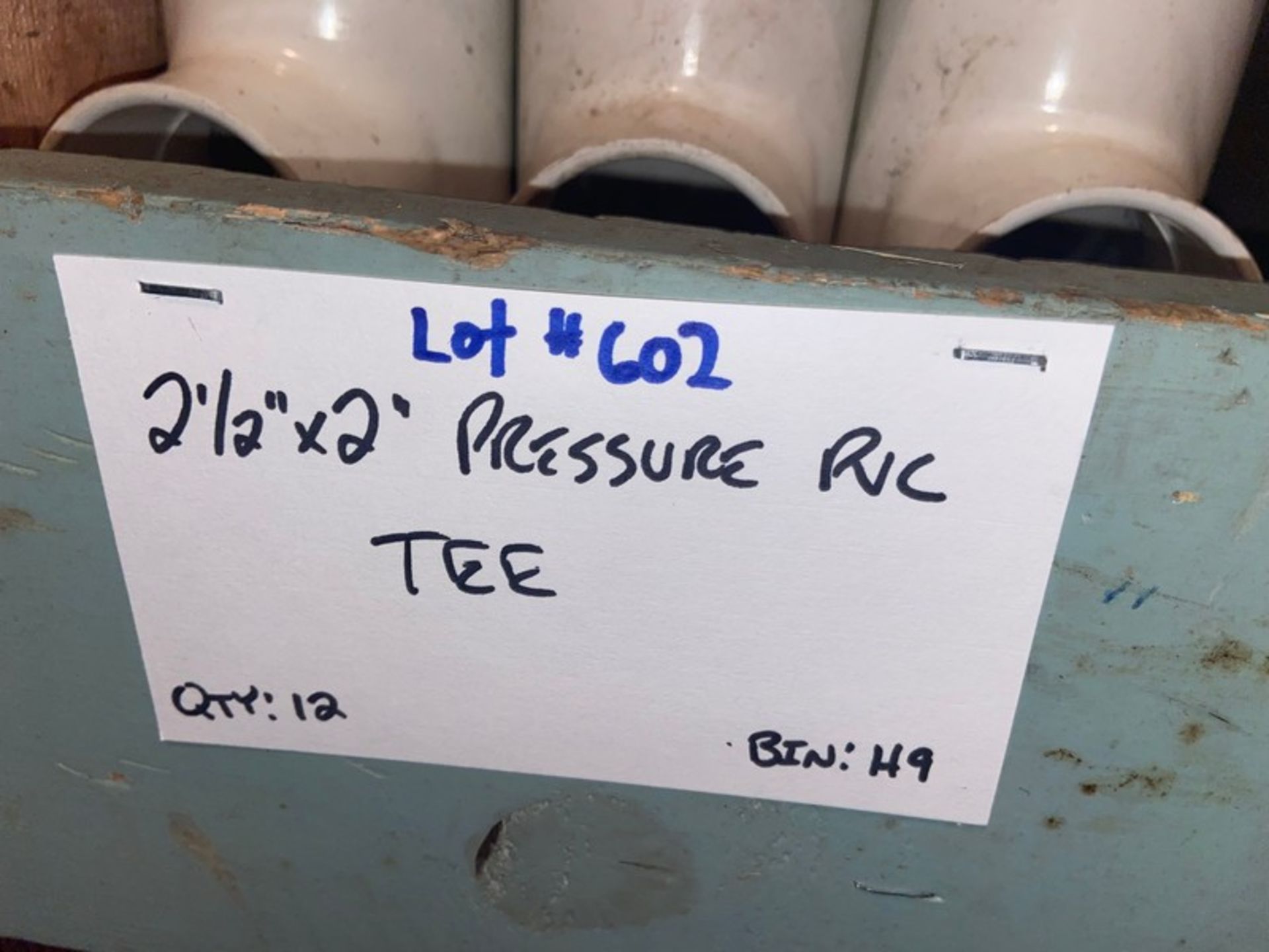 (12) 2 1/2”x 2 Pressure PVC TEE (Bin:H9)(LOCATED IN MONROEVILLE, PA) - Bild 3 aus 4