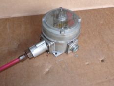 Qty (1) United electric pressure switch model : 9956-701, explosion proof, 3/8 npt, 3-30 psi, 480