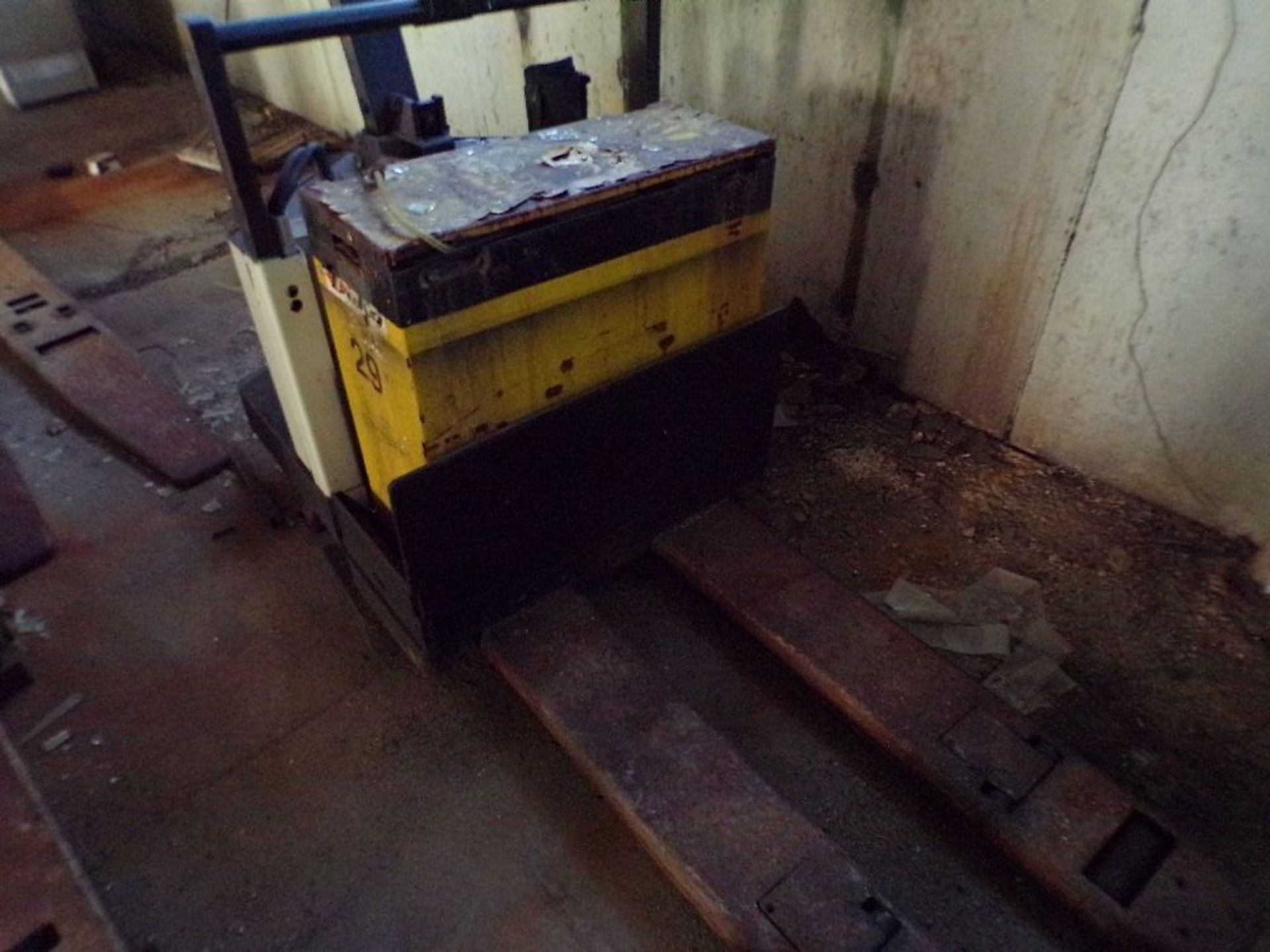 Pallet Jack - 48" Long Forks - Not in running condition - Image 4 of 4