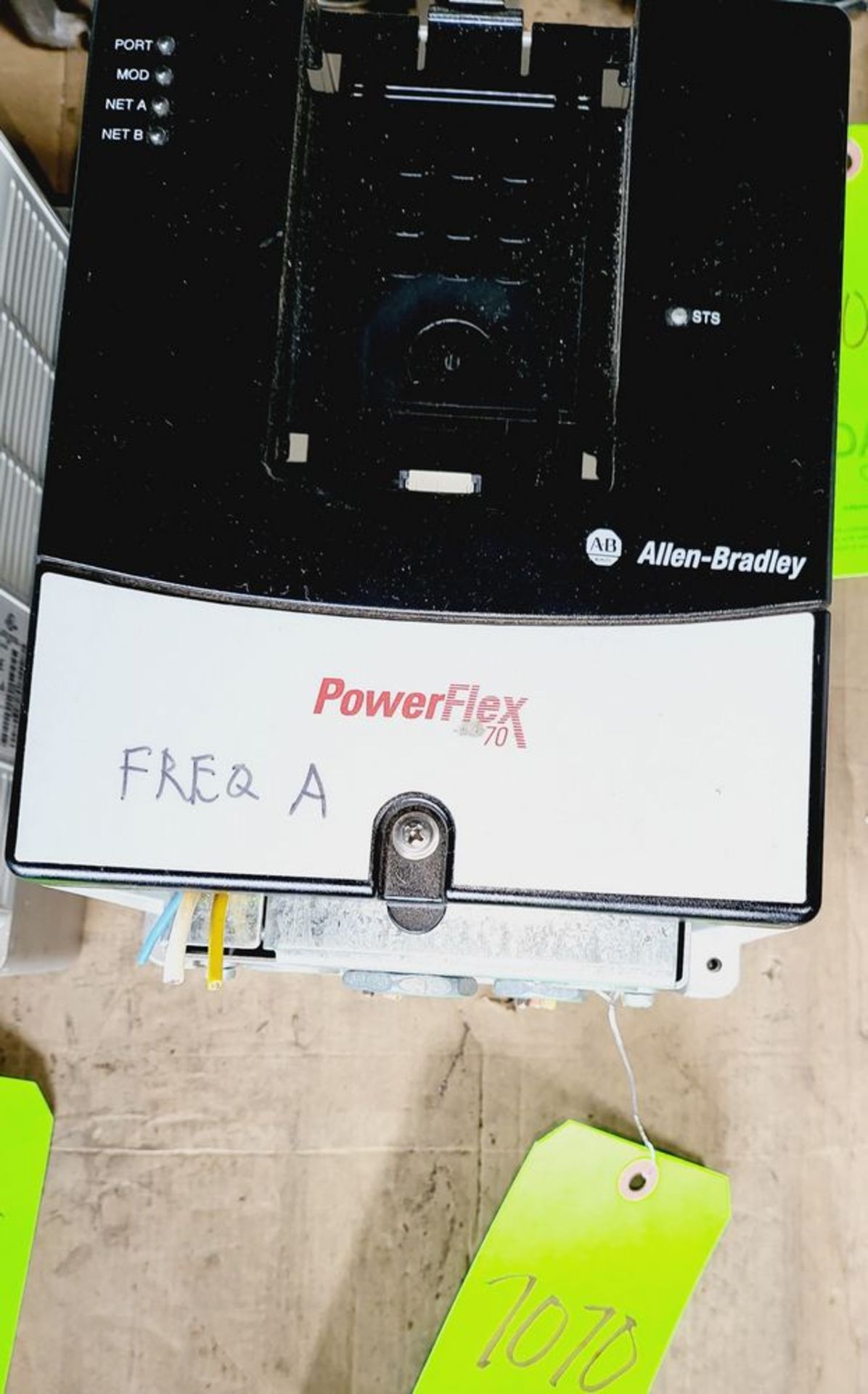 Qty (1) Allen Bradley PowerFlex 70 VFD (No Keypad) - 5 hp - Input 432-528 AC Volt - Output 460 AC
