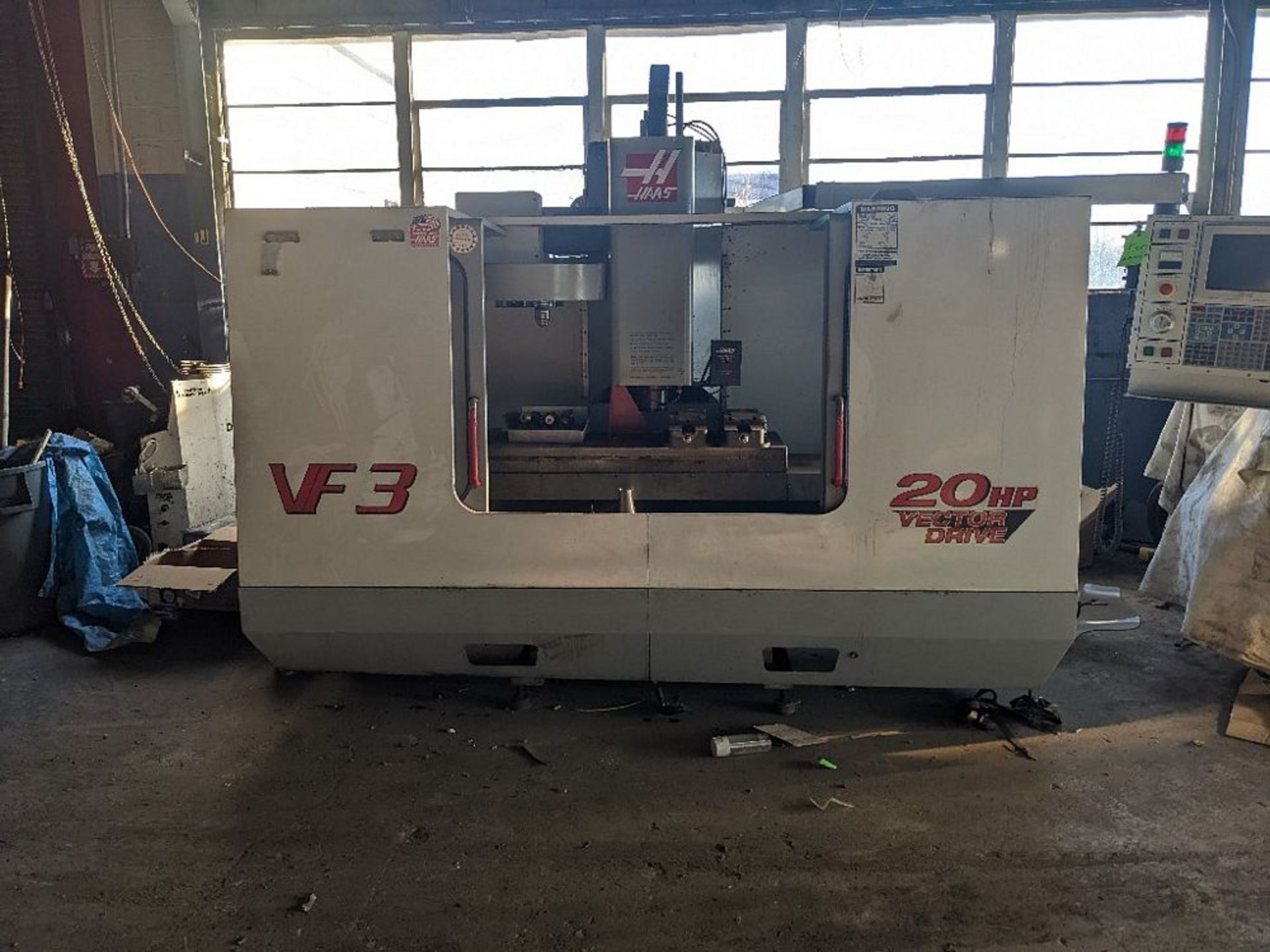 Haas VFS CNC Mill - X Axis Travel: 40" - Y Axis Travel: 20" - Z Axis Travel: 25" - Rapid Rate X