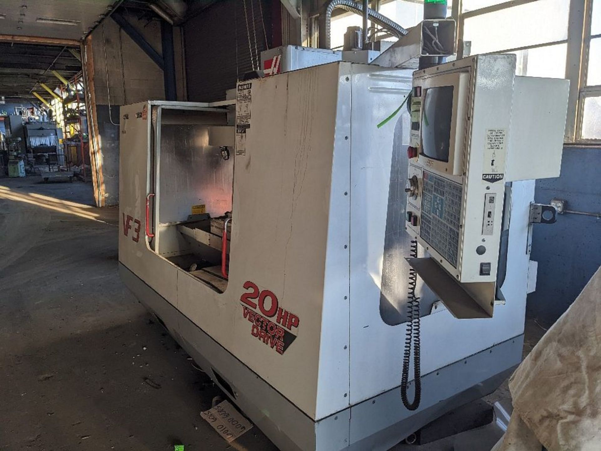Haas VFS CNC Mill - X Axis Travel: 40" - Y Axis Travel: 20" - Z Axis Travel: 25" - Rapid Rate X - Image 4 of 12