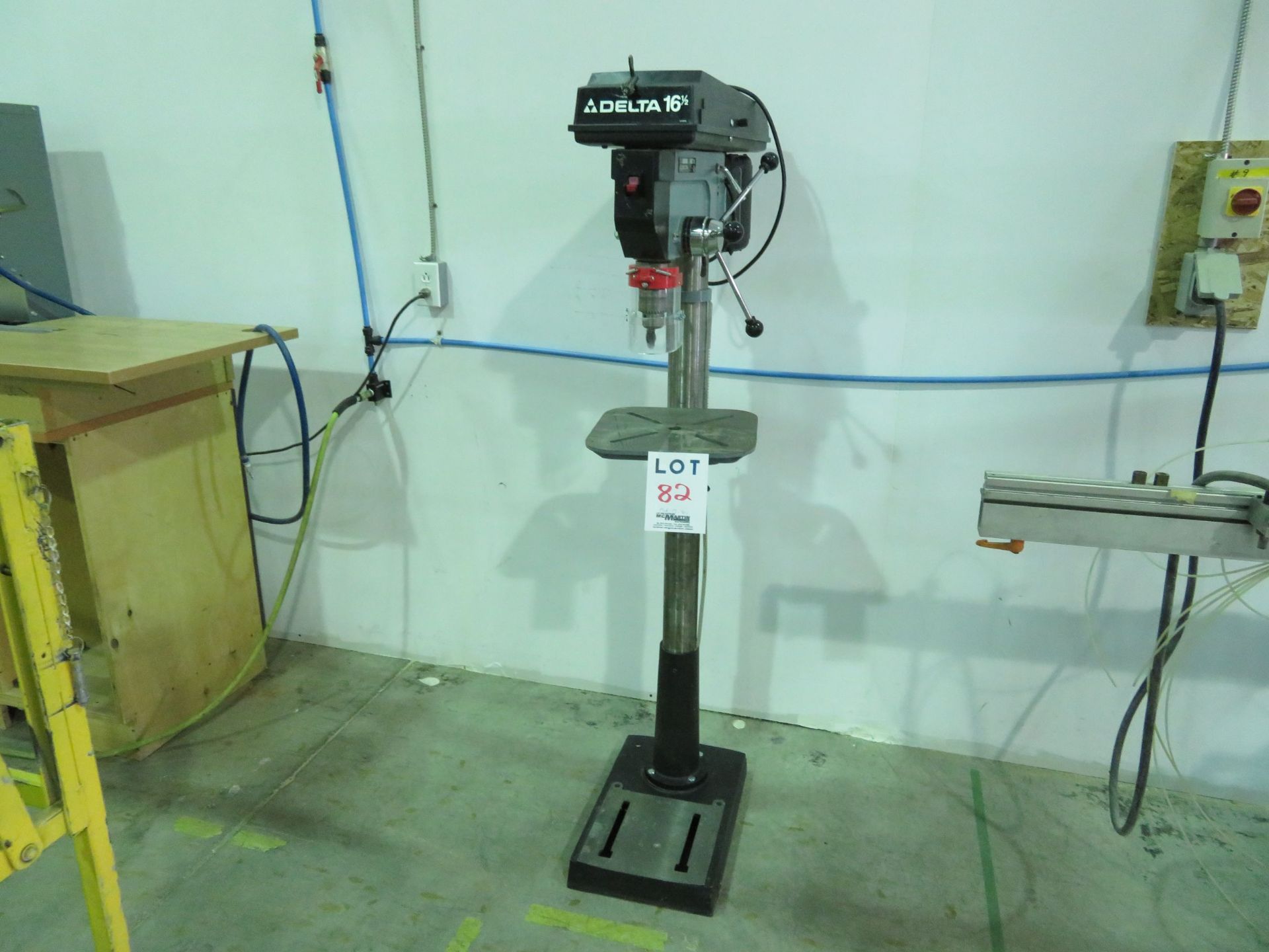 DELTA drill press 16 1/2, Mod: 17-901, 110 Volts