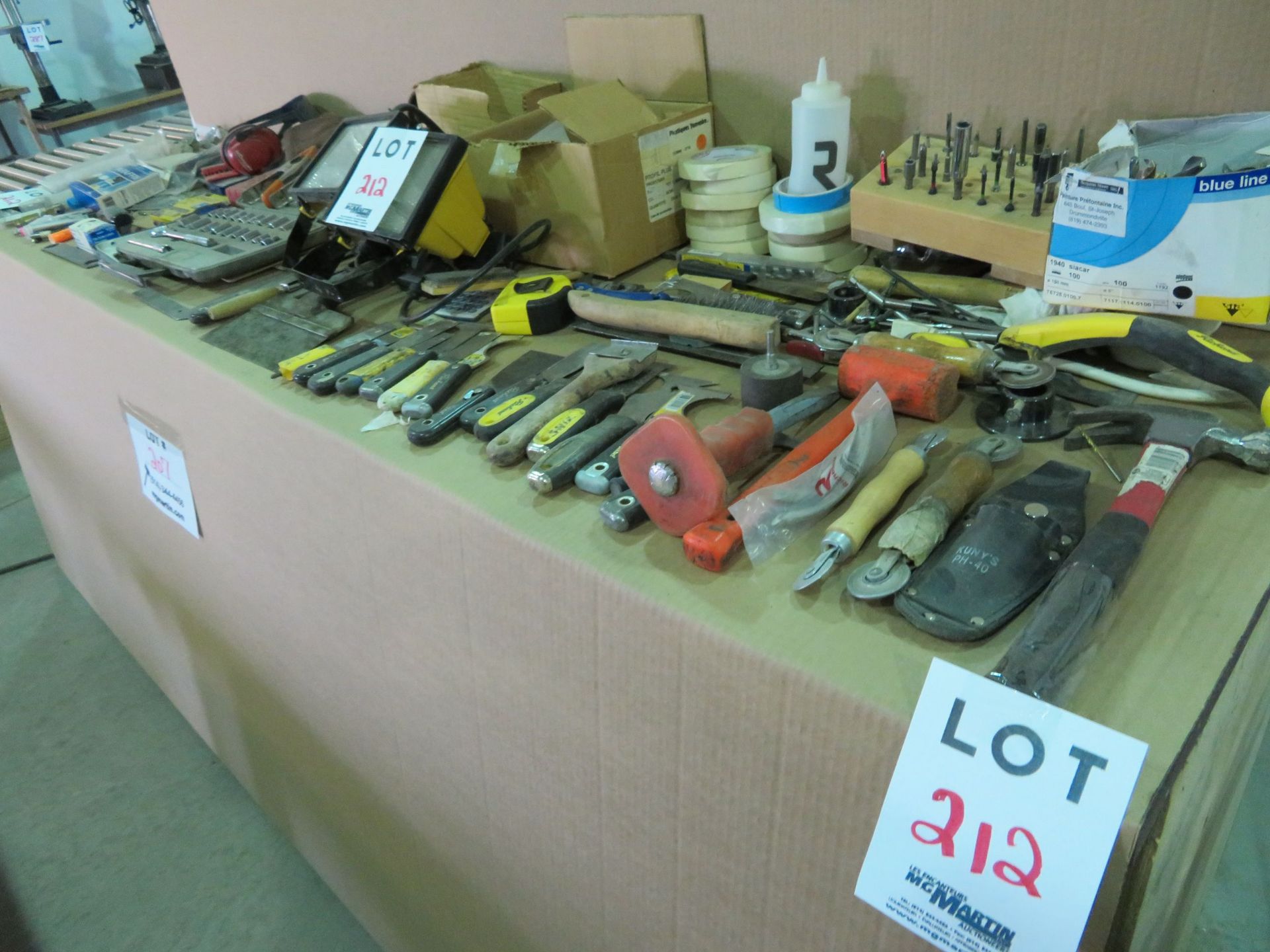 LOT including large quantity of assorted tools