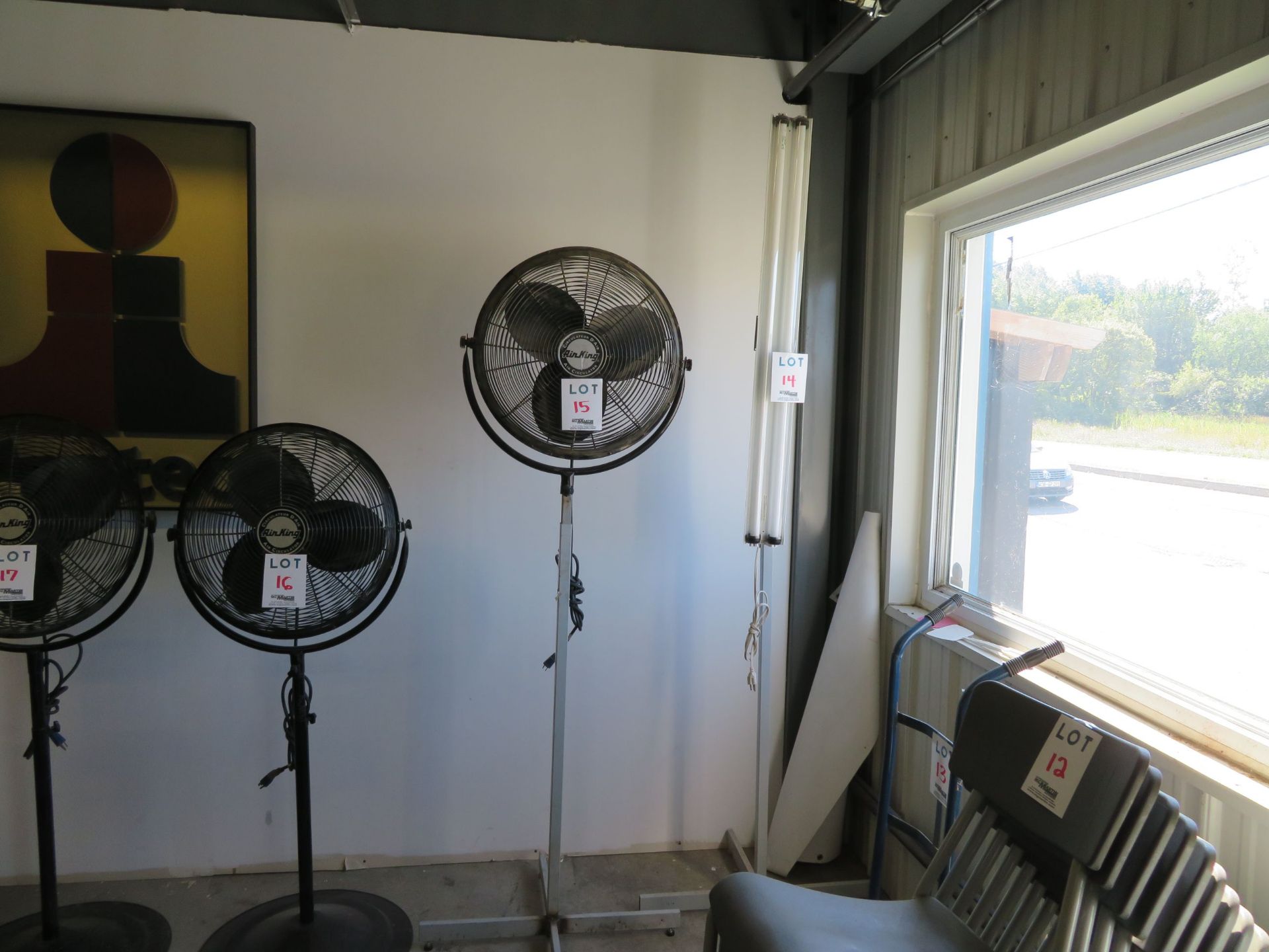 AIR KING fan on stand - Image 2 of 2