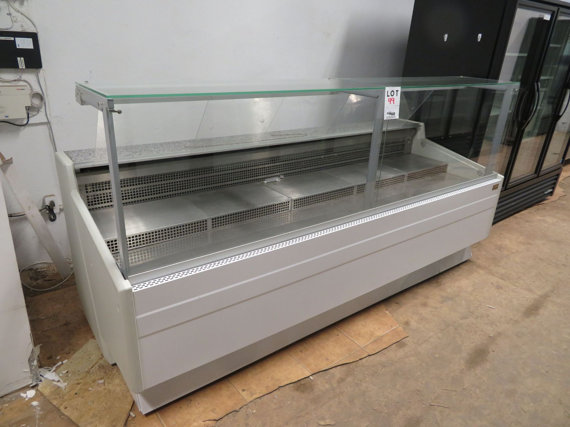 IGLOO refrigerated deli counter, glass display unit, Mod: SUMD8, approx. 96"w x 37"d x 50"h