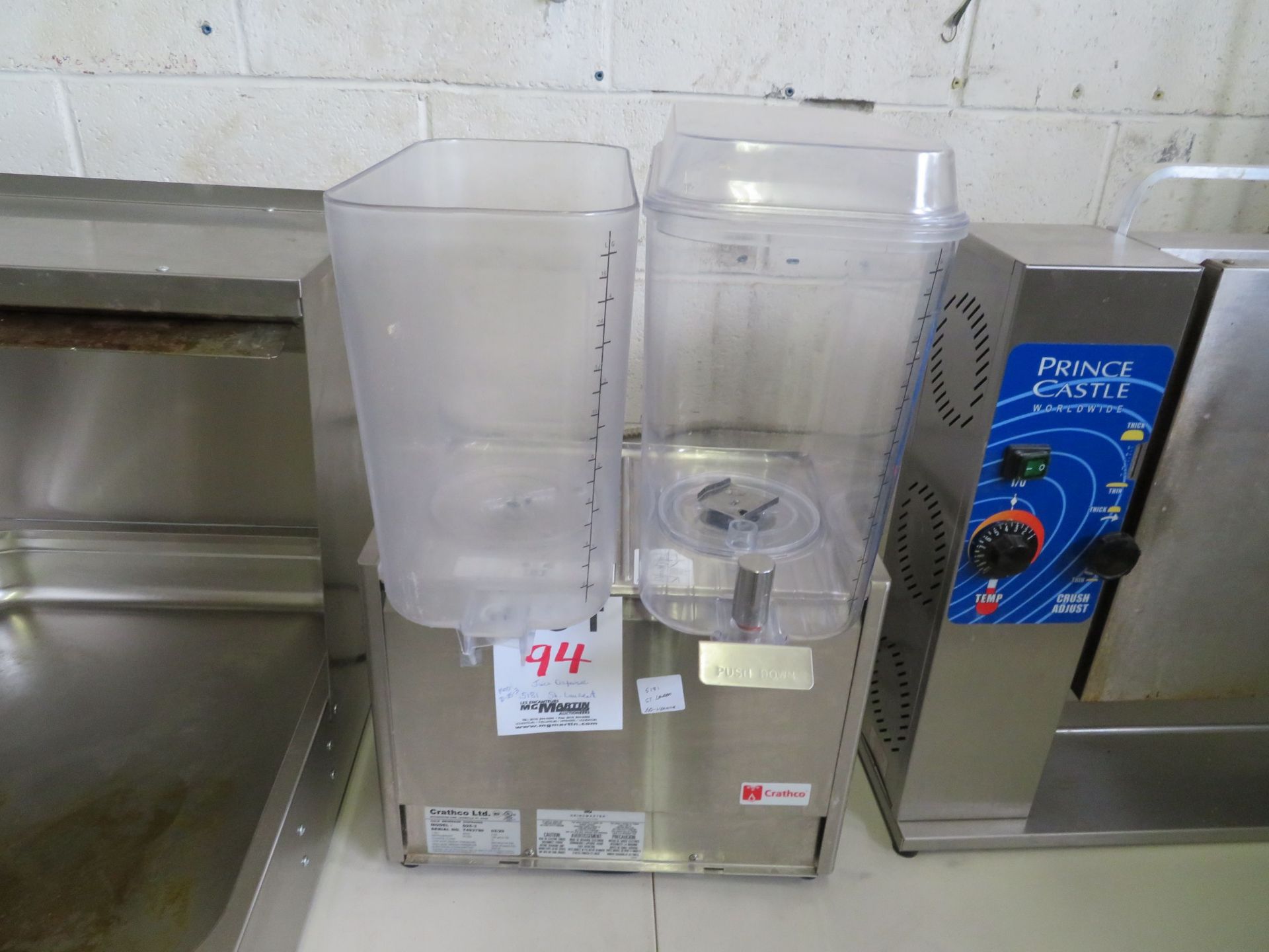 CRATHO double juice dispenser, Mod: D25-3 (PURCHASED NEW $2,000.00)