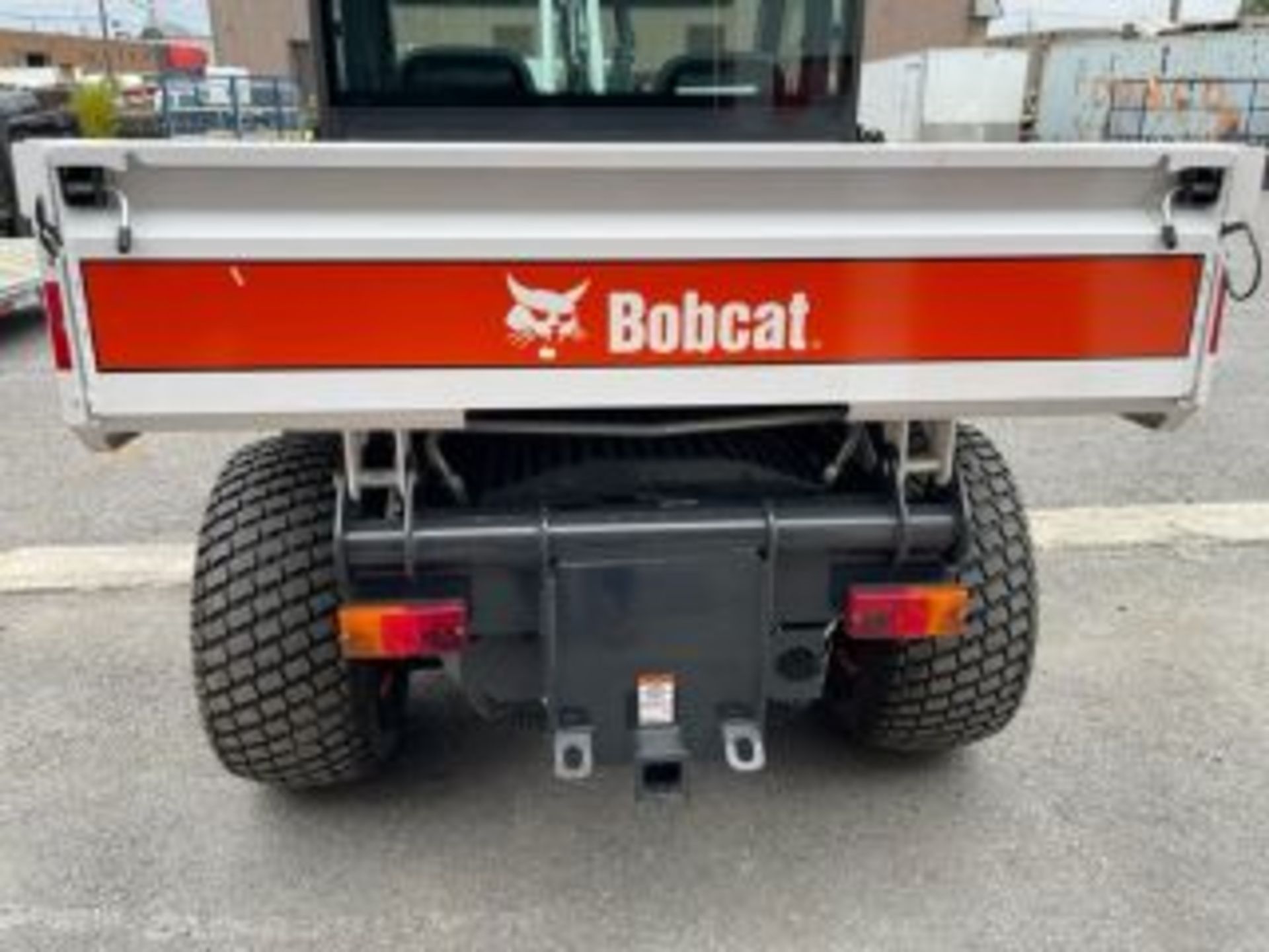 2021 BOBCAT TOOLCAT 5600 4x4 all wheel steer S/N AHG820201 21.5 HOURS The power to operate 40+ - Image 7 of 19