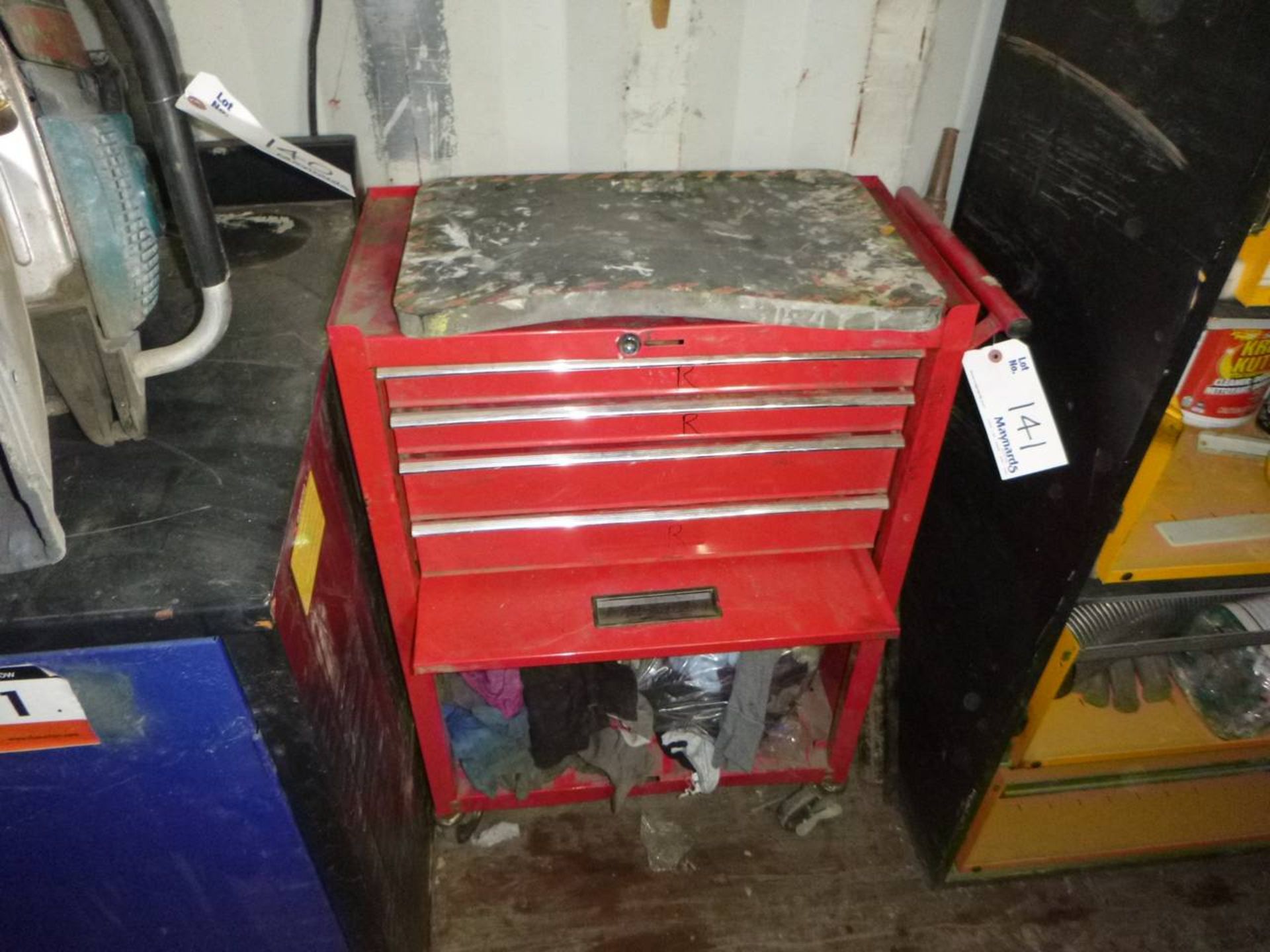 Rolling tool box