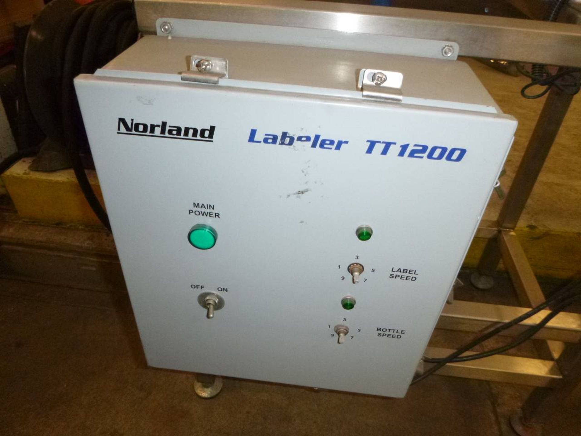 Norland TT1200 Wraparound Labeler system - Image 2 of 3
