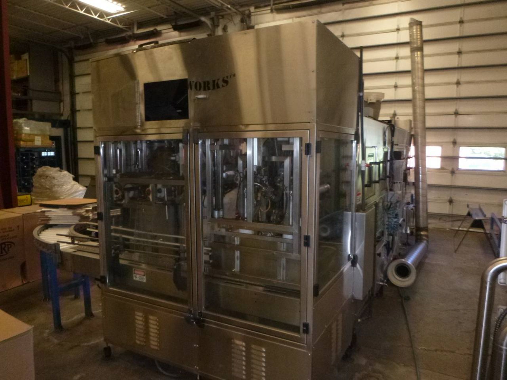 2000 Universial Aqua Technologies Inc WWAI 480 Fully automatic washer filler capping machine - Image 12 of 18