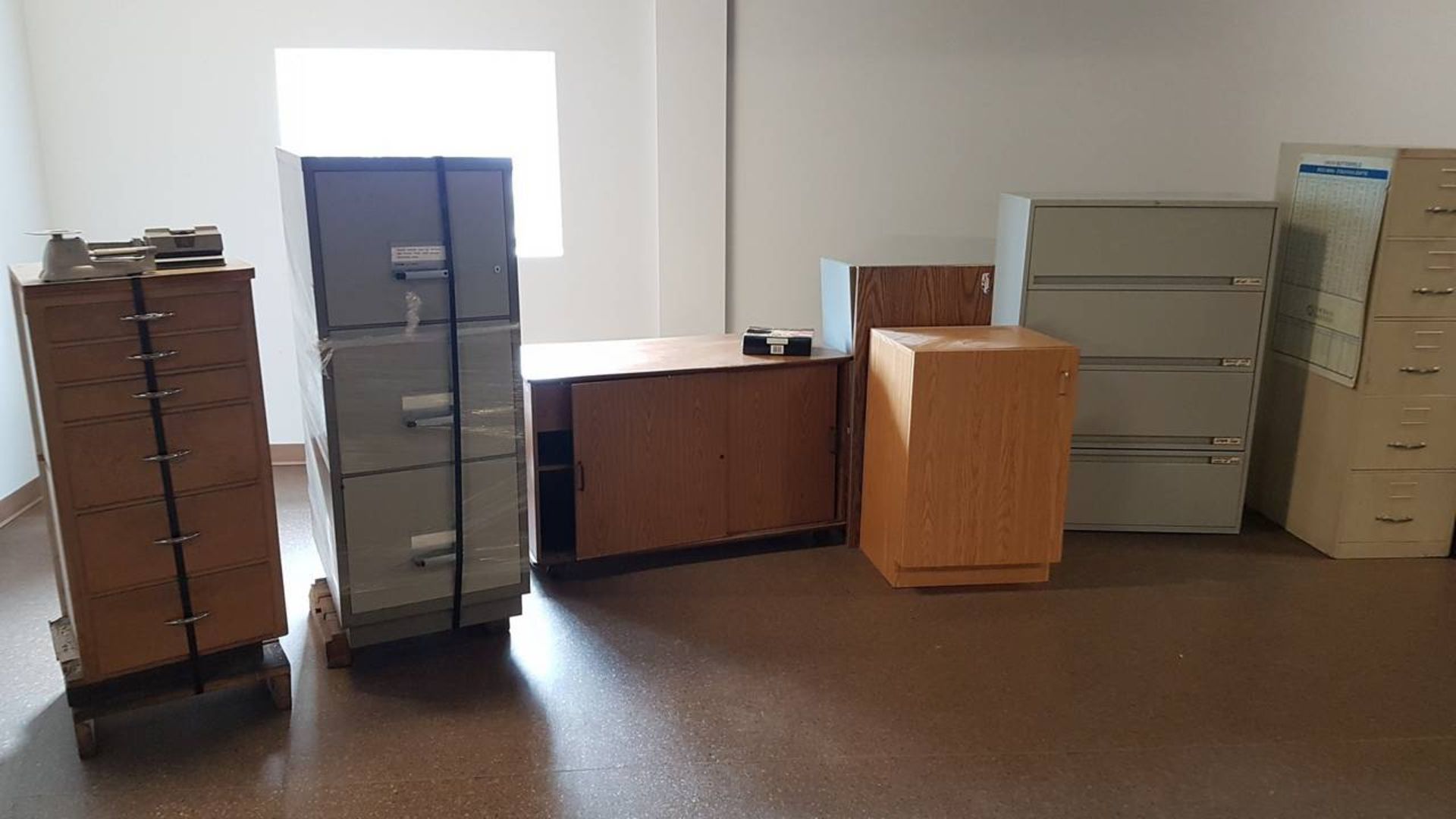 Filing cabinets and desk