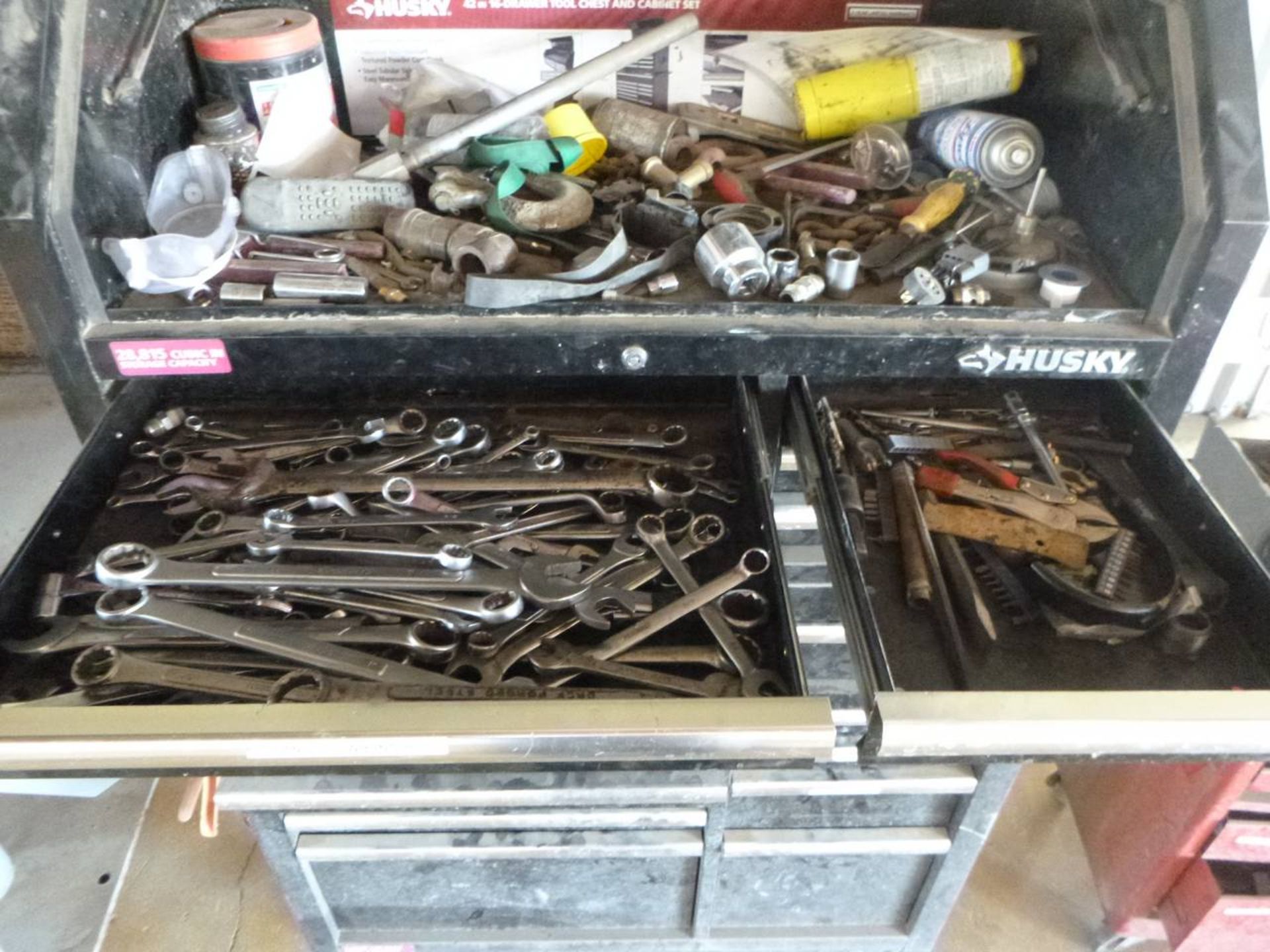 Husky Tool box with tools - Image 2 of 9