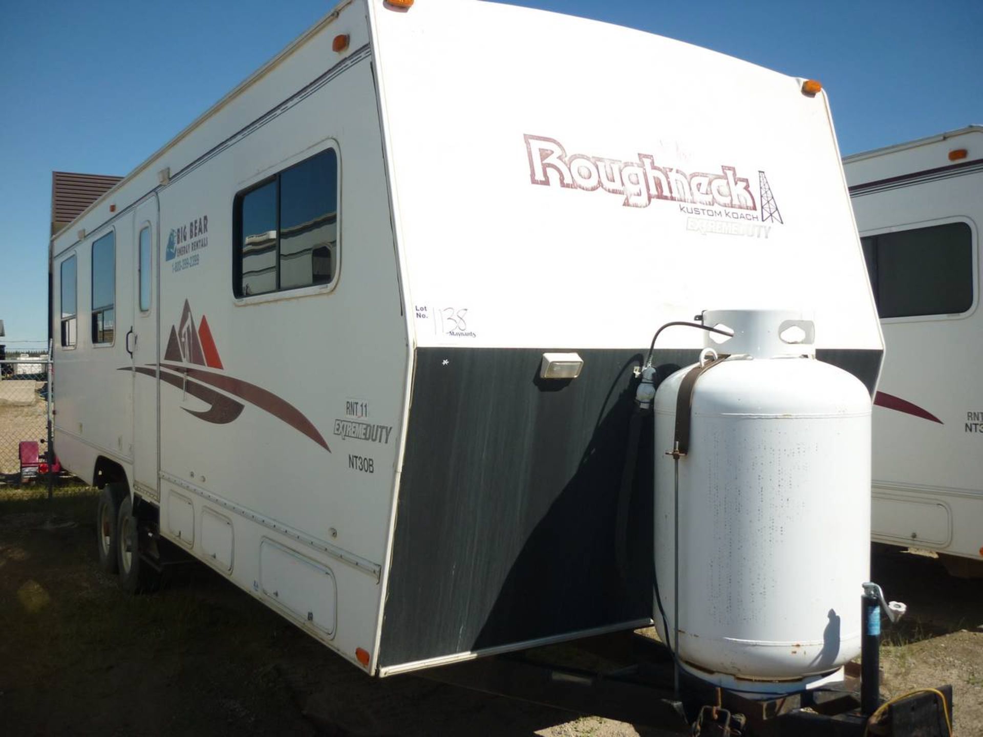 2007 Kustom Koach Wellsite office/ sleeper trailer