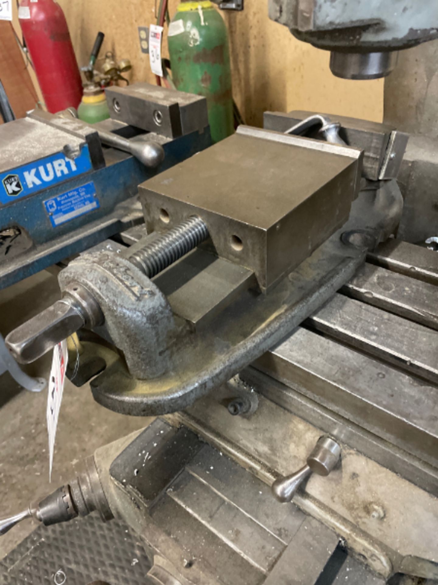 Bridgeport 6" Mill Vise - Image 2 of 4