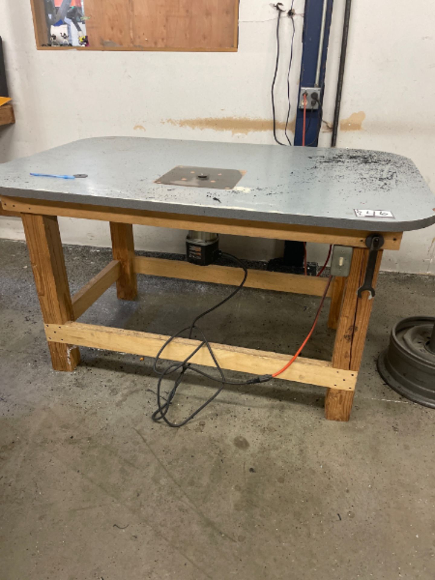 Router Table - Image 4 of 4