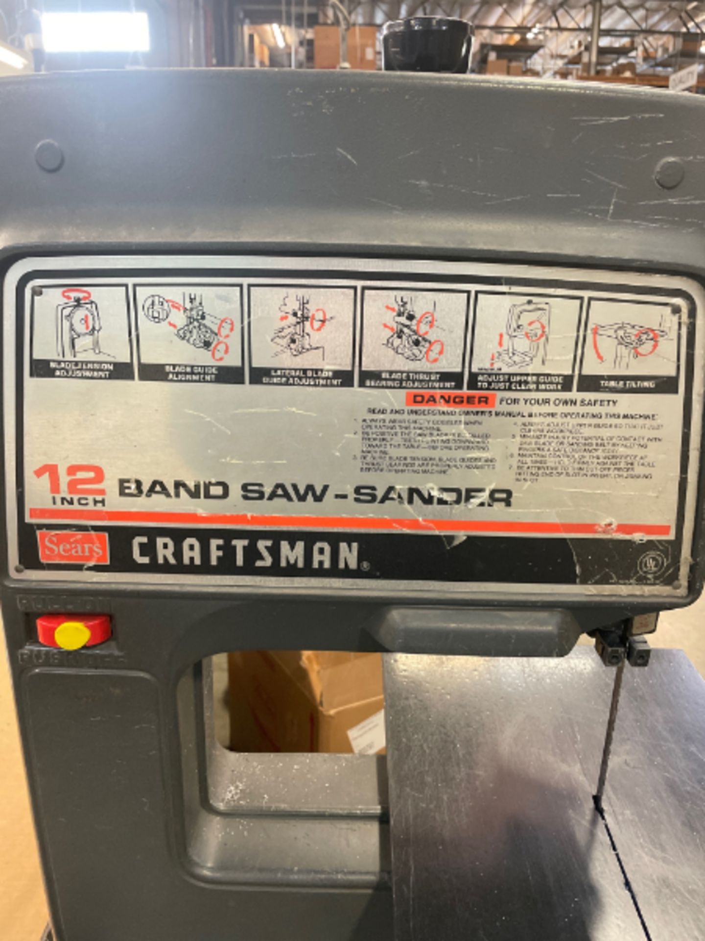 Craftsman 12" Vertical Bandsaw - Image 4 of 5