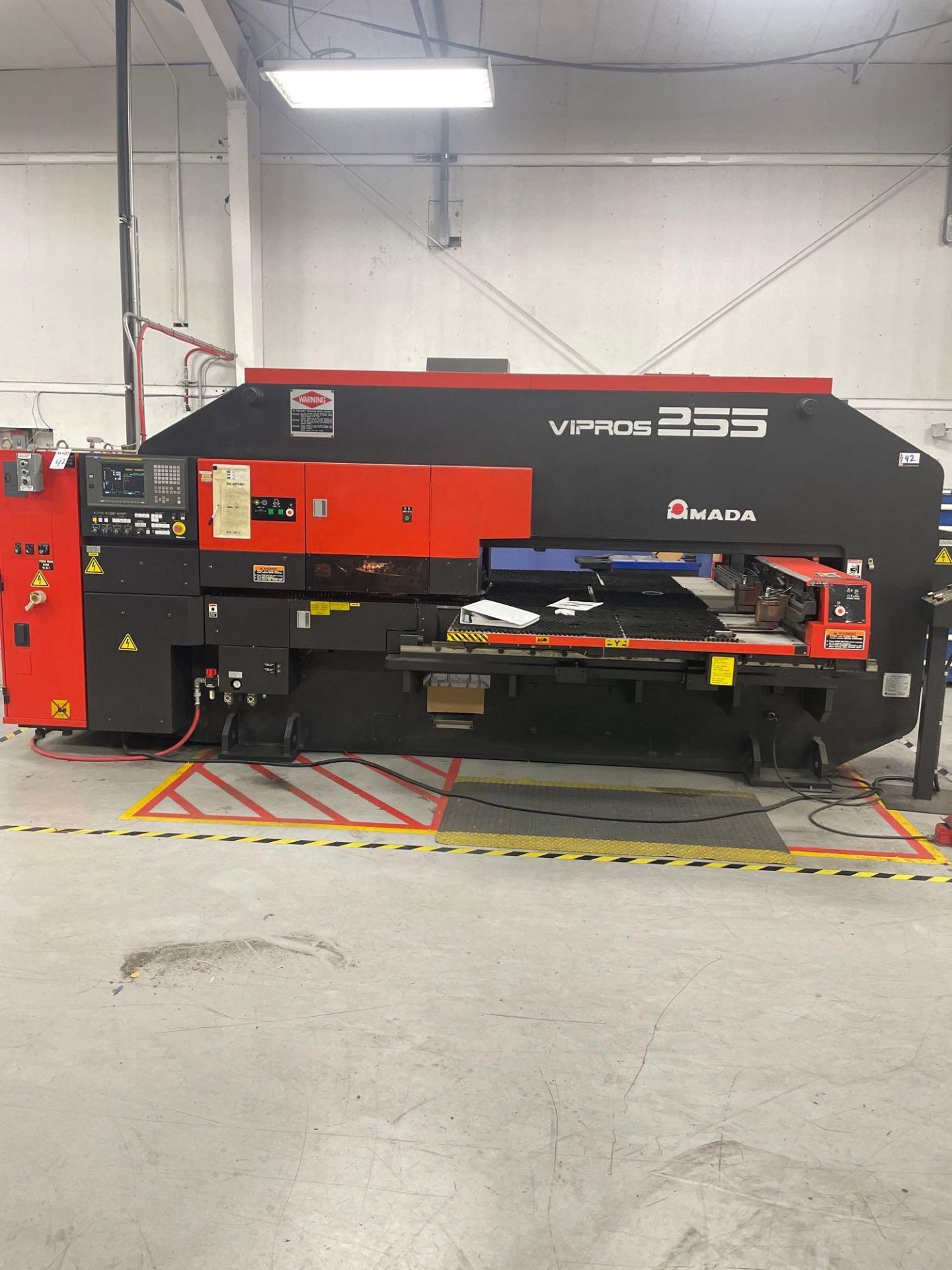 Amada Vipros 255 CNC Turret, Fanuc18-P Control, 20 Ton Cap., 31 Turret Stations, s/n AVP553 New 2001