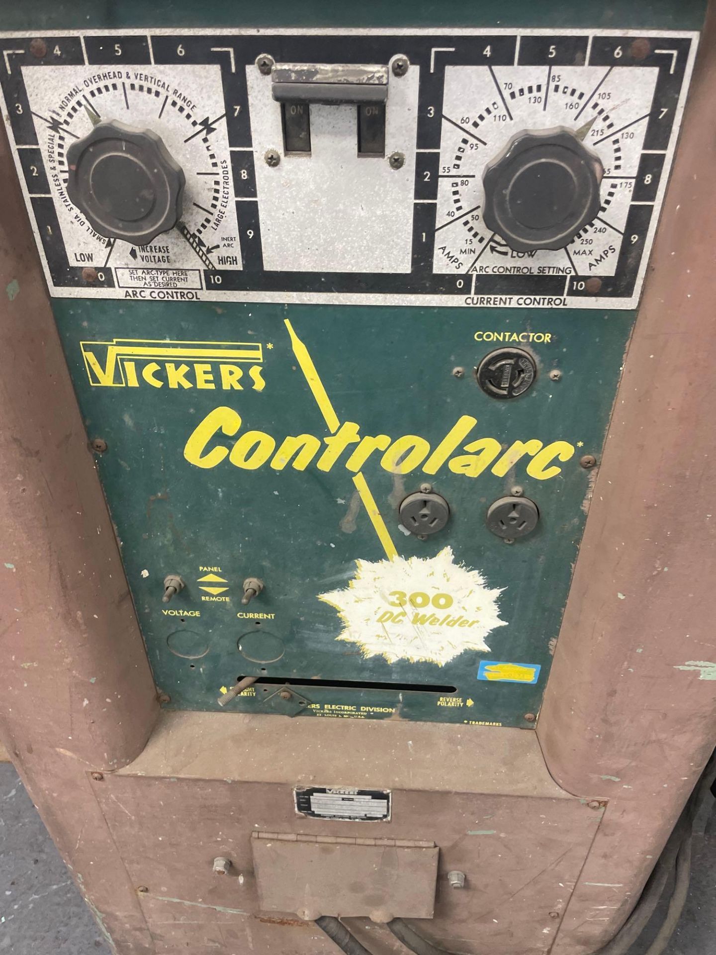 Vickers Controlarc 300 DC ARC Welder - Image 4 of 5
