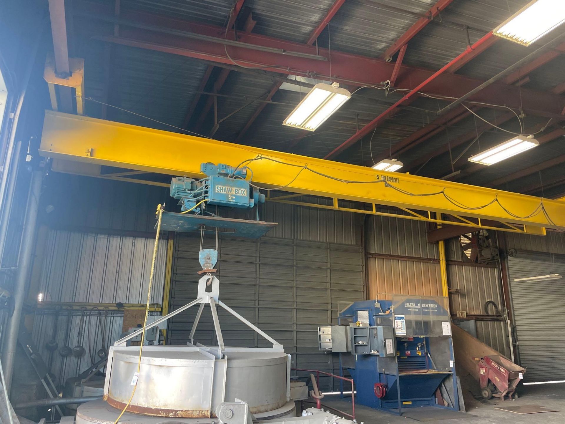 (1) 30' Over Head Crane with 5 Ton Shaw Box Hoist - Image 2 of 5