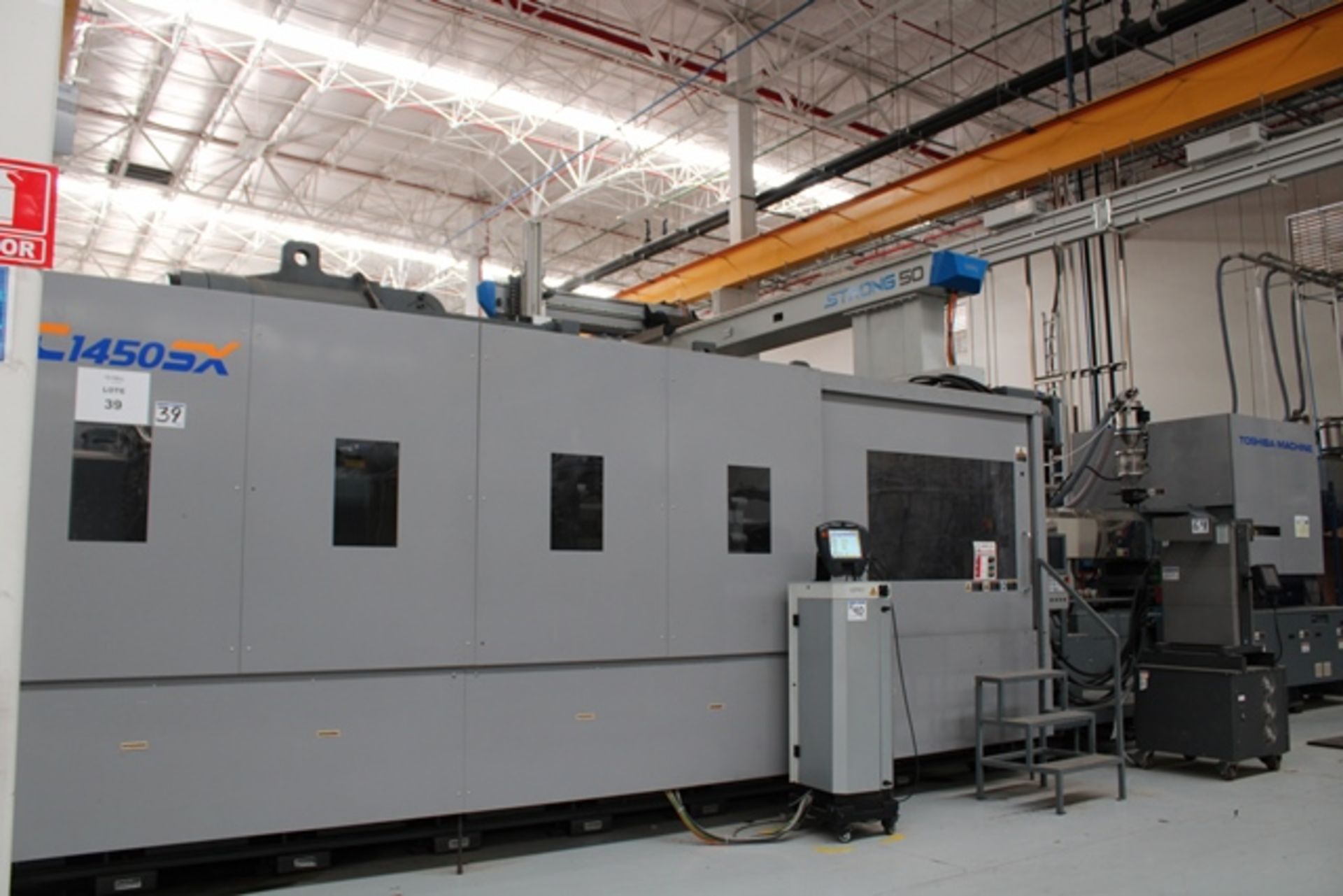 1430 Ton 140 Oz Toshiba EC1450SXV50-78AT Electric Injection Molding Machine; Mfg. Year: 2016 - Image 2 of 17