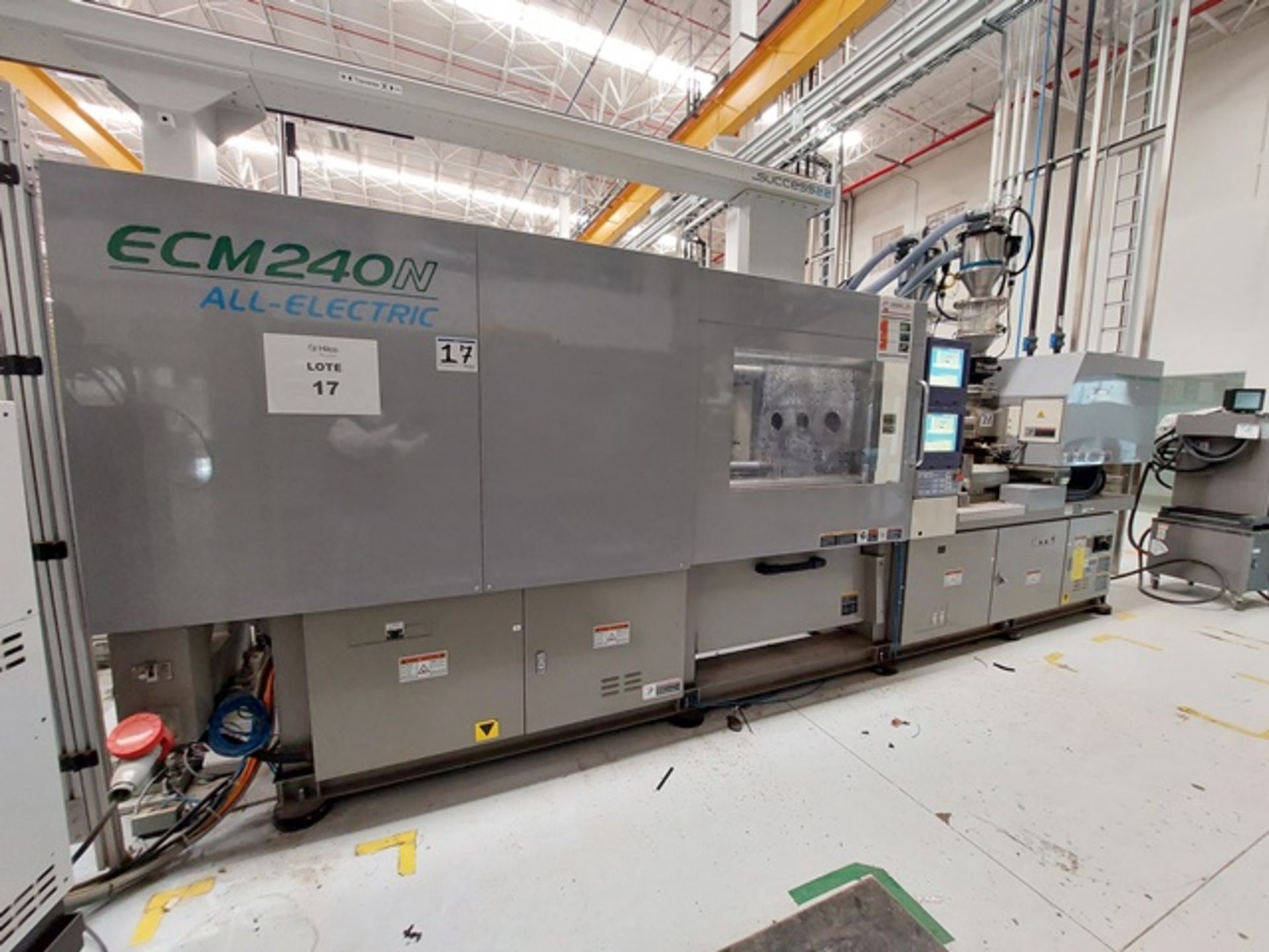 240 Ton 3.7/4.7 Oz Toshiba Model ECM240NV30-3Y/3A 2-Shot Electric Injection Molding Machine