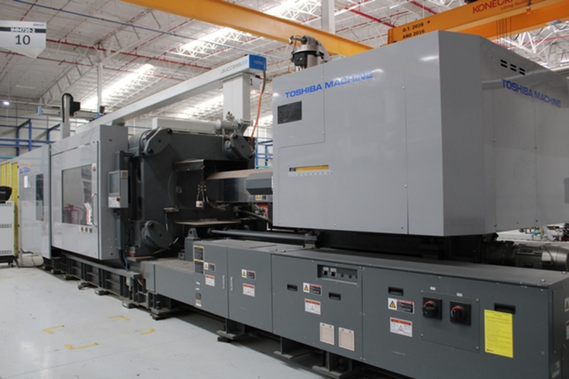 720 Ton 61 Oz Toshiba EC720SXV50-36AT Electric Injection Molding Machine, Mfg. Year Nov 2017 - Image 2 of 24