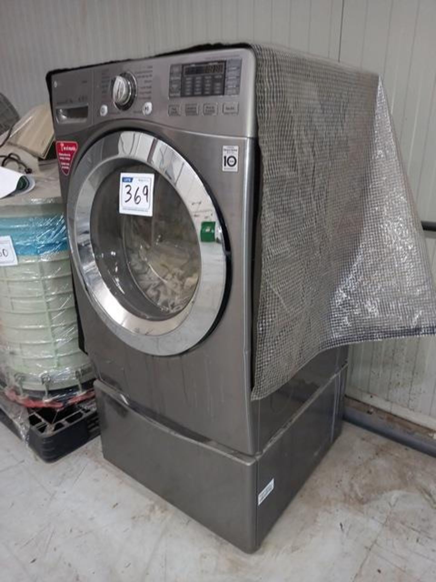 LG Electronics WD20VVS6 Automatic Washing Machine, 11 Kg Maximum Load - Image 2 of 6