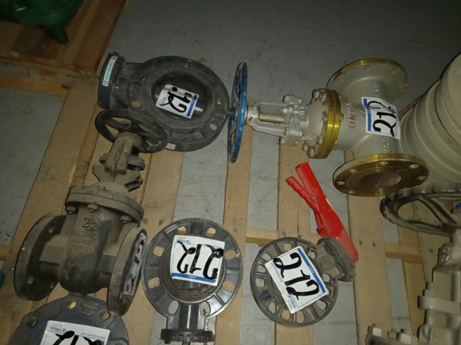Lot of (9) Valves Different Types and Sizes, (13) Plastic Flanges Different Sizes - Image 5 of 9