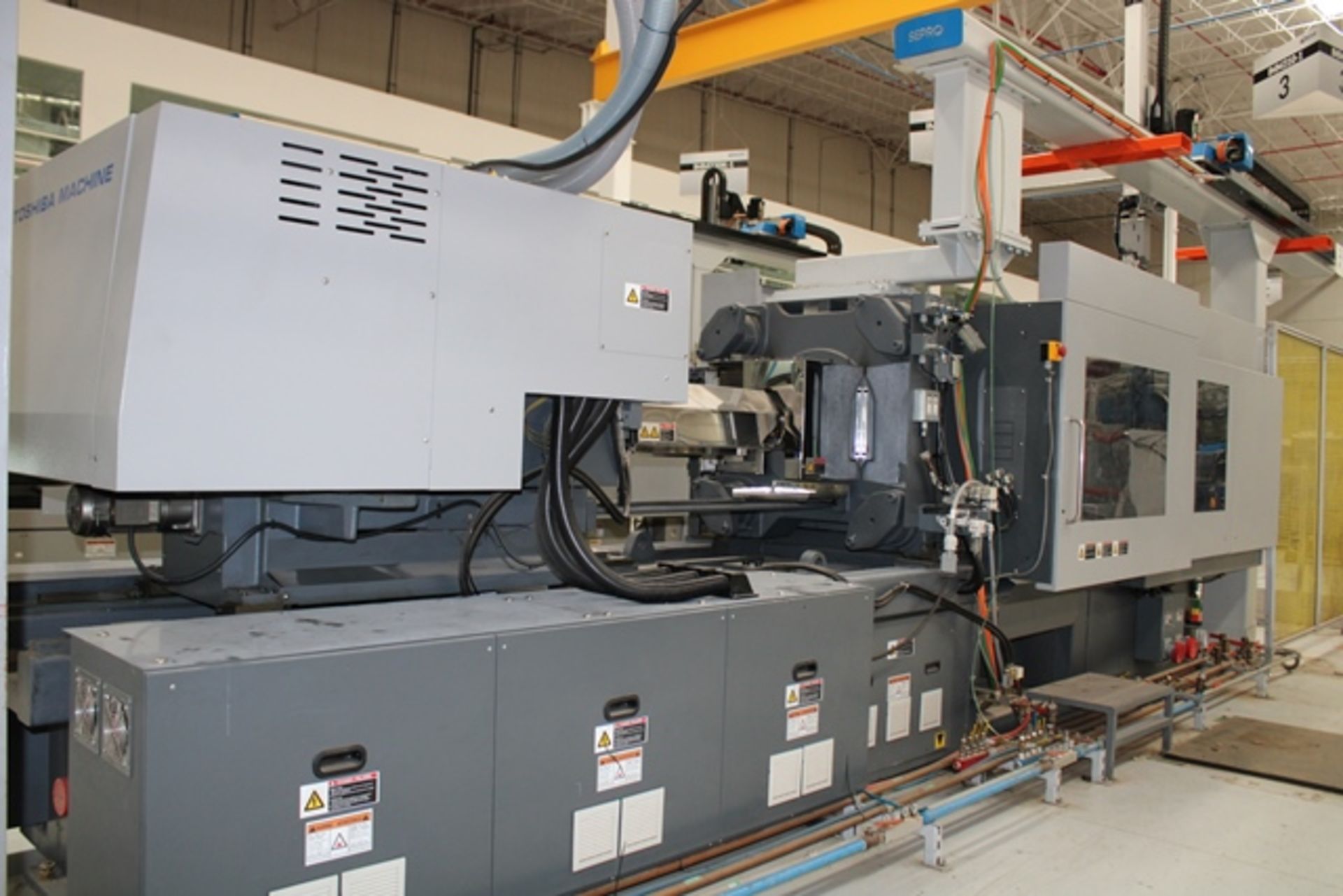 310 Ton 10.3 Oz Toshiba EC310SXV50-26 Electric Injection Molding Machine, Mfg. Year: Dec 2016 - Image 6 of 17