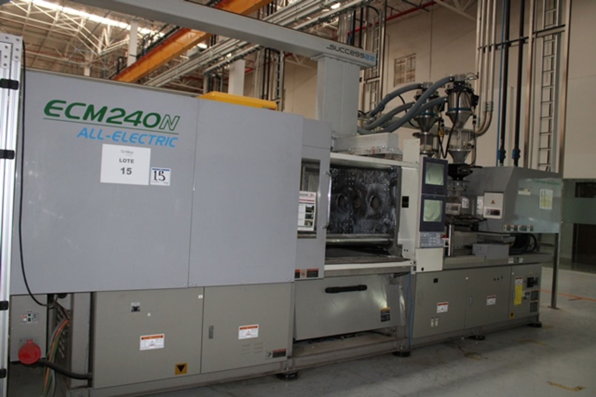 240 Ton 3.7/4.7 oz Toshiba Model ECM240NV30-3Y/3A 2-Shot Electric Injection Molding Machine - Image 5 of 21